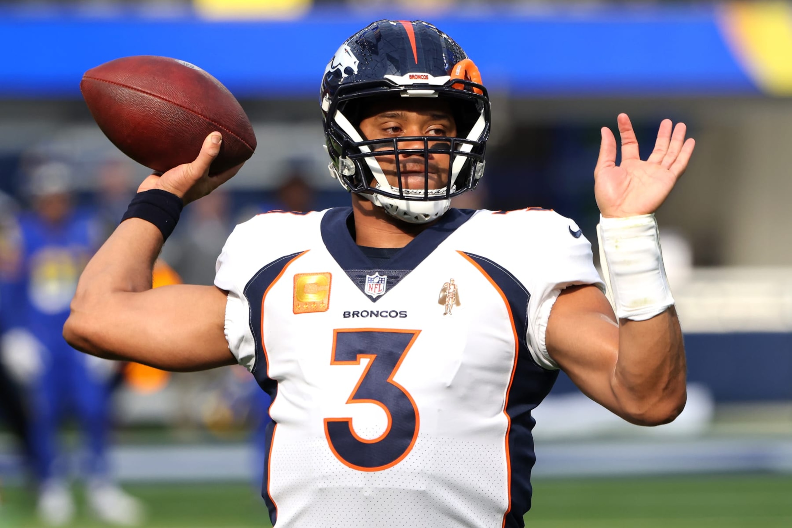 INGLEWOOD, CALIFORNIA - DECEMBER 25: Russell Wilson #3 of the Denver Broncos warms up prior to the game against the Los Angeles Rams at SoFi Stadium on December 25, 2022 in Inglewood, California. (Photo by Katelyn Mulcahy/Getty Images)