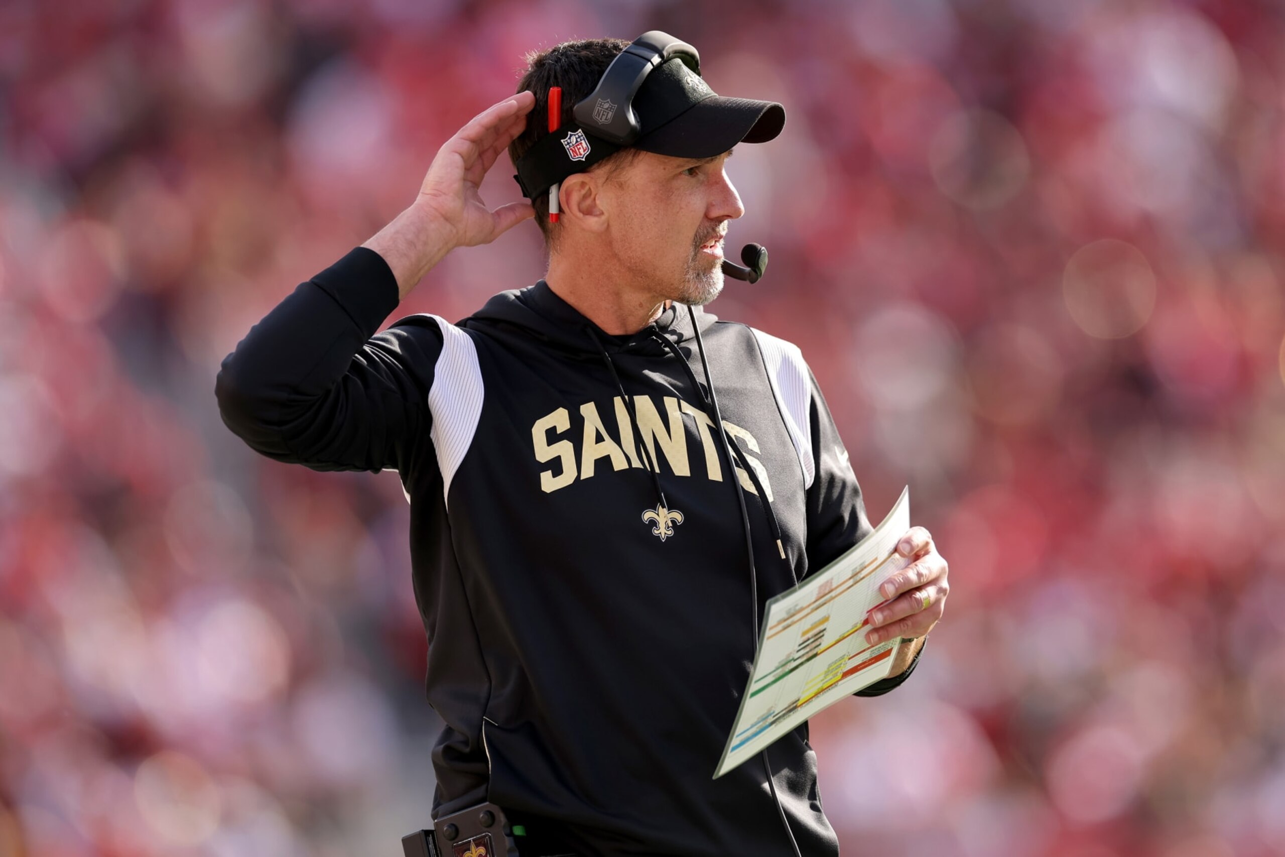 SANTA CLARA, CALIFORNIA - NOVEMBER 27: Head coach Dennis Allen of the New Orleans Saints looks on during the first half in the game against the San Francisco 49ers at Levi's Stadium on November 27, 2022 in Santa Clara, California. (Photo by Ezra Shaw/Getty Images)