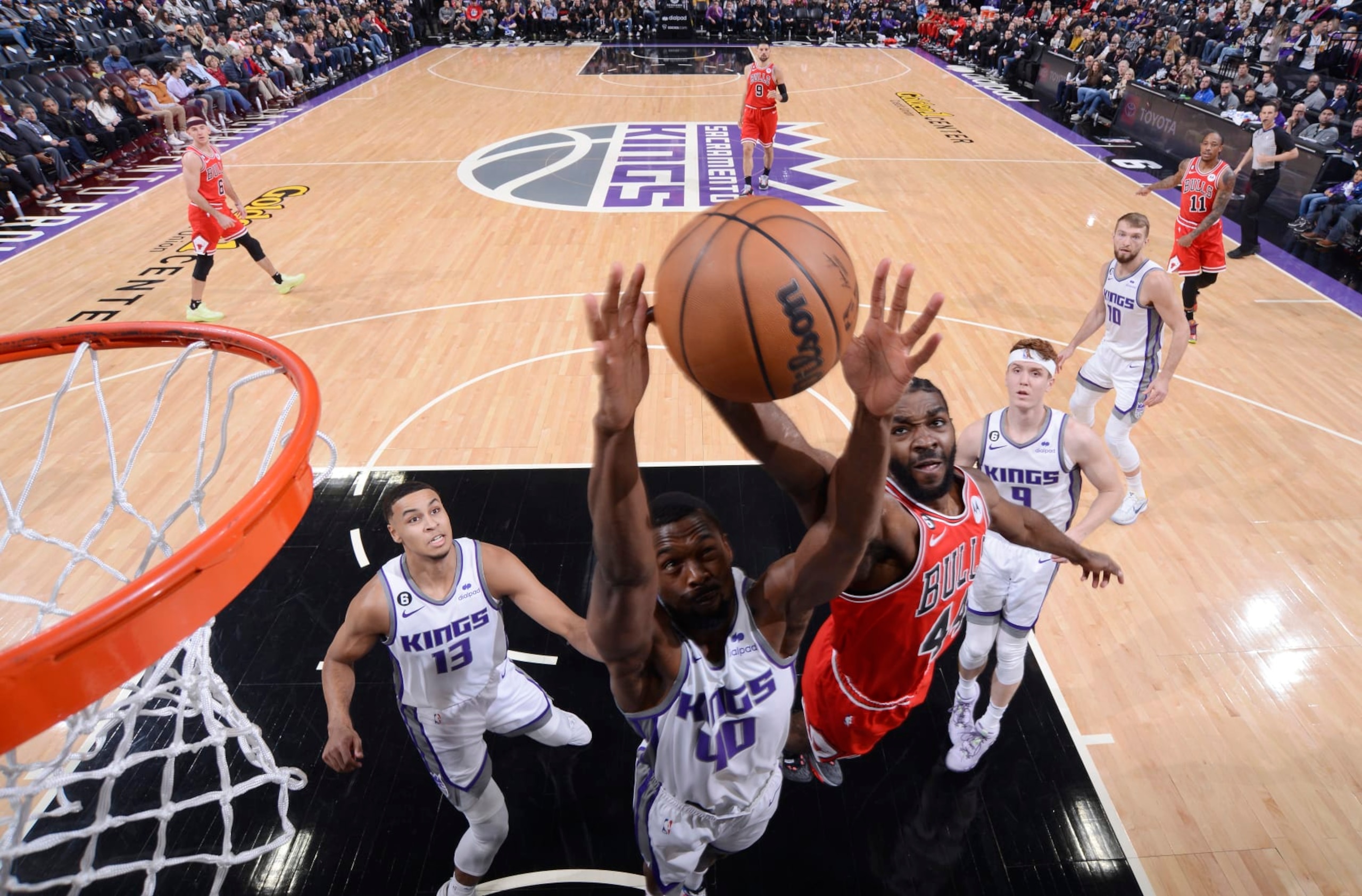 SACRAMENTO, CA - DECEMBER 4: Harrison Barnes #40 of the Sacramento Kings and Patrick Williams #44 of the Chicago Bulls fight for the rebound during the game on December 4, 2022 at Golden 1 Center in Sacramento, California. NOTE TO USER: User expressly acknowledges and agrees that, by downloading and or using this photograph, User is consenting to the terms and conditions of the Getty Images Agreement. Mandatory Copyright Notice: Copyright 2022 NBAE (Photo by Rocky Widner/NBAE via Getty Images)