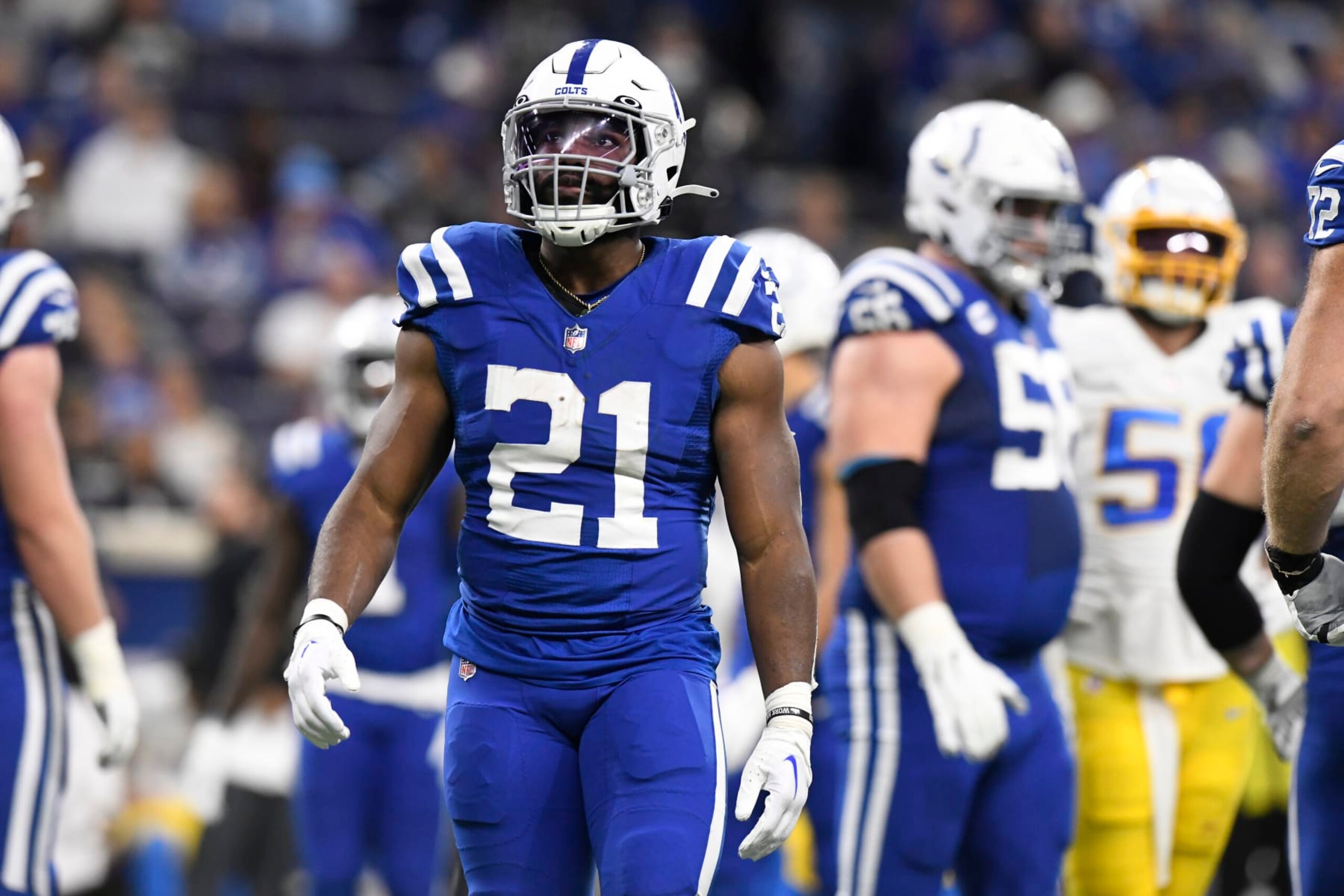 INDIANAPOLIS, IN - DECEMBER 26: Indianapolis Colts running back Zack Moss (21) looks to the sideline during the NFL football game between the Los Angeles Chargers and the Indianapolis Colts on December 26, 2022, at Lucas Oil Stadium in Indianapolis, Indiana. (Photo by Michael Allio/Icon Sportswire via Getty Images)