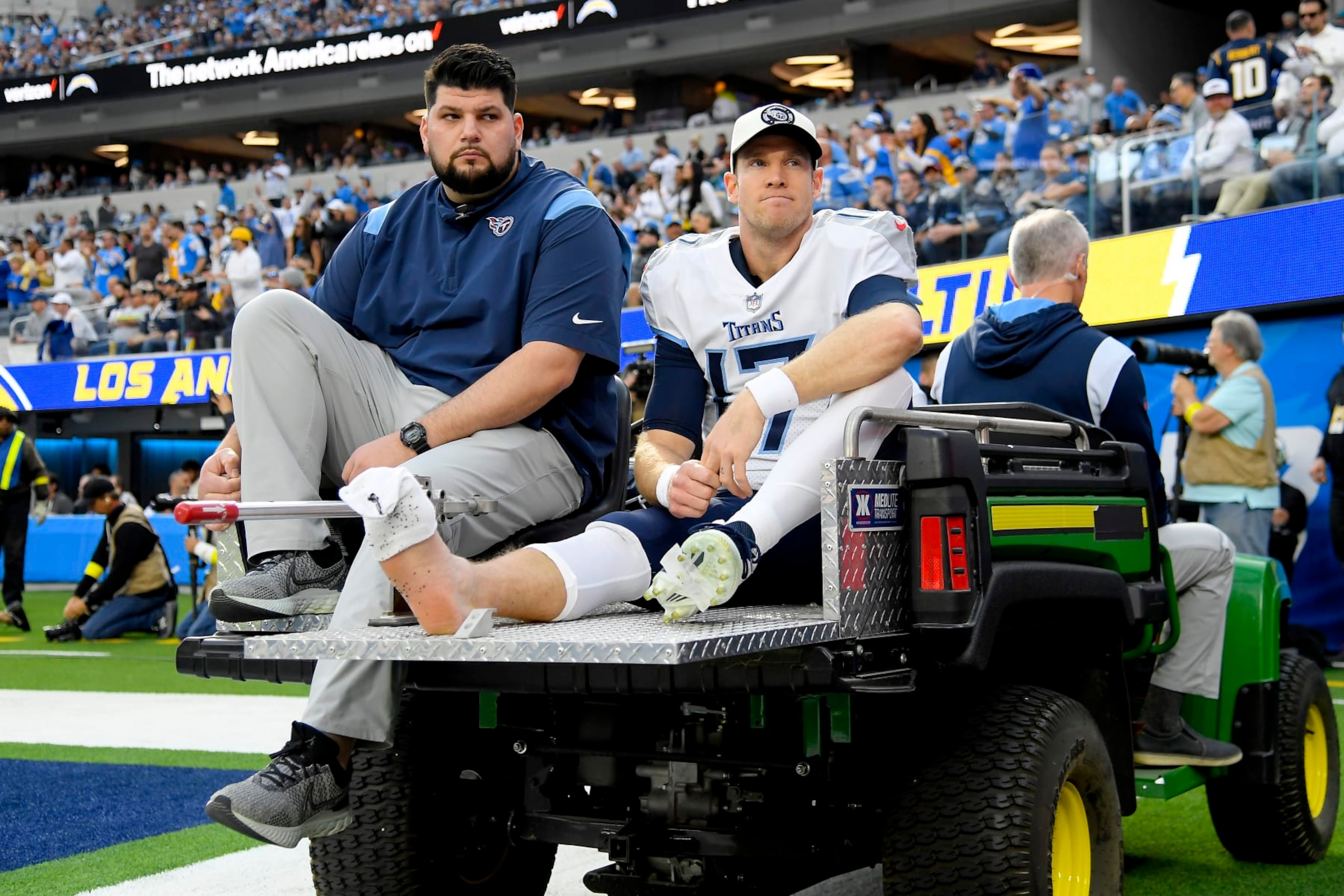 INGLEWOOD, CALIFORNIA - DECEMBER 18: Ryan Tannehill #17 of the Tennessee Titans exits the field due to an injury during the first half of the game against the Los Angeles Chargers at SoFi Stadium on December 18, 2022 in Inglewood, California. (Photo by Kevork Djansezian/Getty Images)