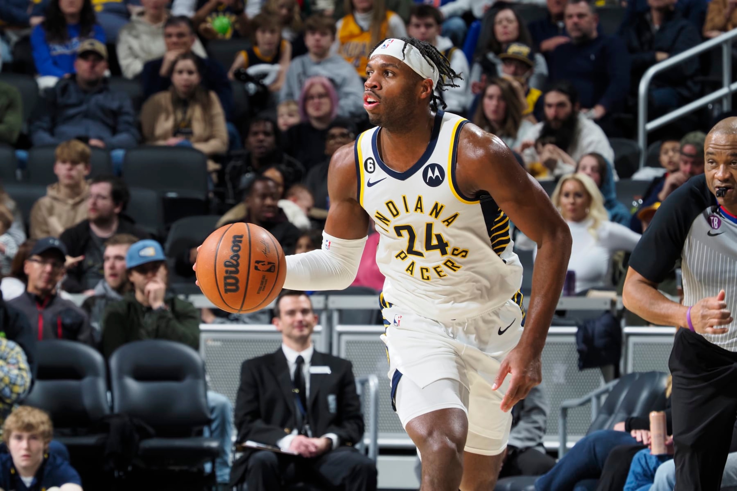 INDIANAPOLIS, IN - DECEMBER 18: Buddy Hield #24 of the Indiana Pacers dribbles the ball during the game against the New York Knicks on December 18, 2022 at Gainbridge Fieldhouse in Indianapolis, Indiana. NOTE TO USER: User expressly acknowledges and agrees that, by downloading and or using this Photograph, user is consenting to the terms and conditions of the Getty Images License Agreement. Mandatory Copyright Notice: Copyright 2022 NBAE (Photo by Ron Hoskins/NBAE via Getty Images) INDIANAPOLIS, IN - DECEMBER 18: Buddy Hield #24 of the Indiana Pacers dribbles the ball during the game against the New York Knicks on December 18, 2022 at Gainbridge Fieldhouse in Indianapolis, Indiana. NOTE TO USER: User expressly acknowledges and agrees that, by downloading and or using this Photograph, user is consenting to the terms and conditions of the Getty Images License Agreement. Mandatory Copyright Notice: Copyright 2022 NBAE (Photo by Ron Hoskins/NBAE via Getty Images)