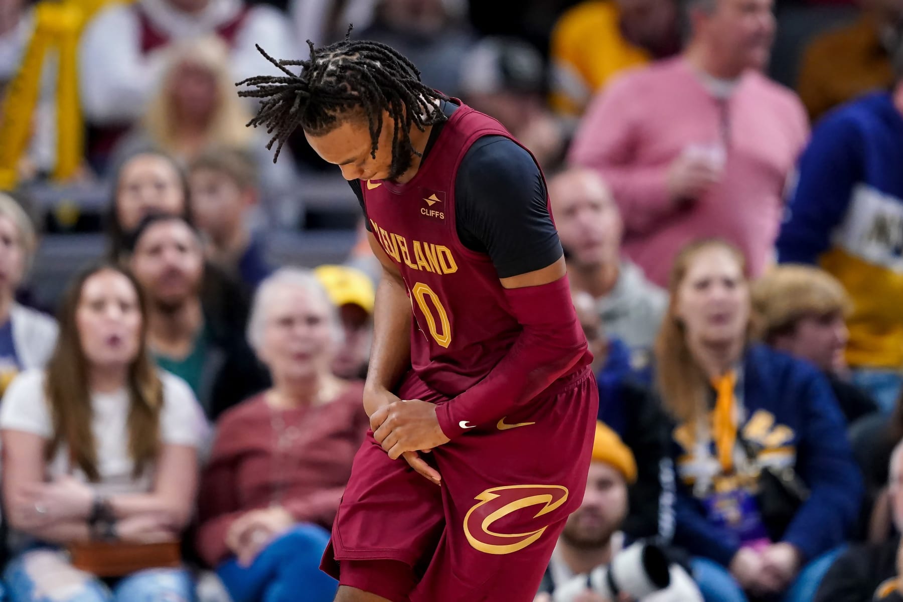 INDIANAPOLIS, INDIANA - DECEMBER 29: Darius Garland #10 of the Cleveland Cavaliers reacts after being injured in the fourth quarter against the Indiana Pacers at Gainbridge Fieldhouse on December 29, 2022 in Indianapolis, Indiana. NOTE TO USER: User expressly acknowledges and agrees that, by downloading and or using this photograph, User is consenting to the terms and conditions of the Getty Images License Agreement. (Photo by Dylan Buell/Getty Images)