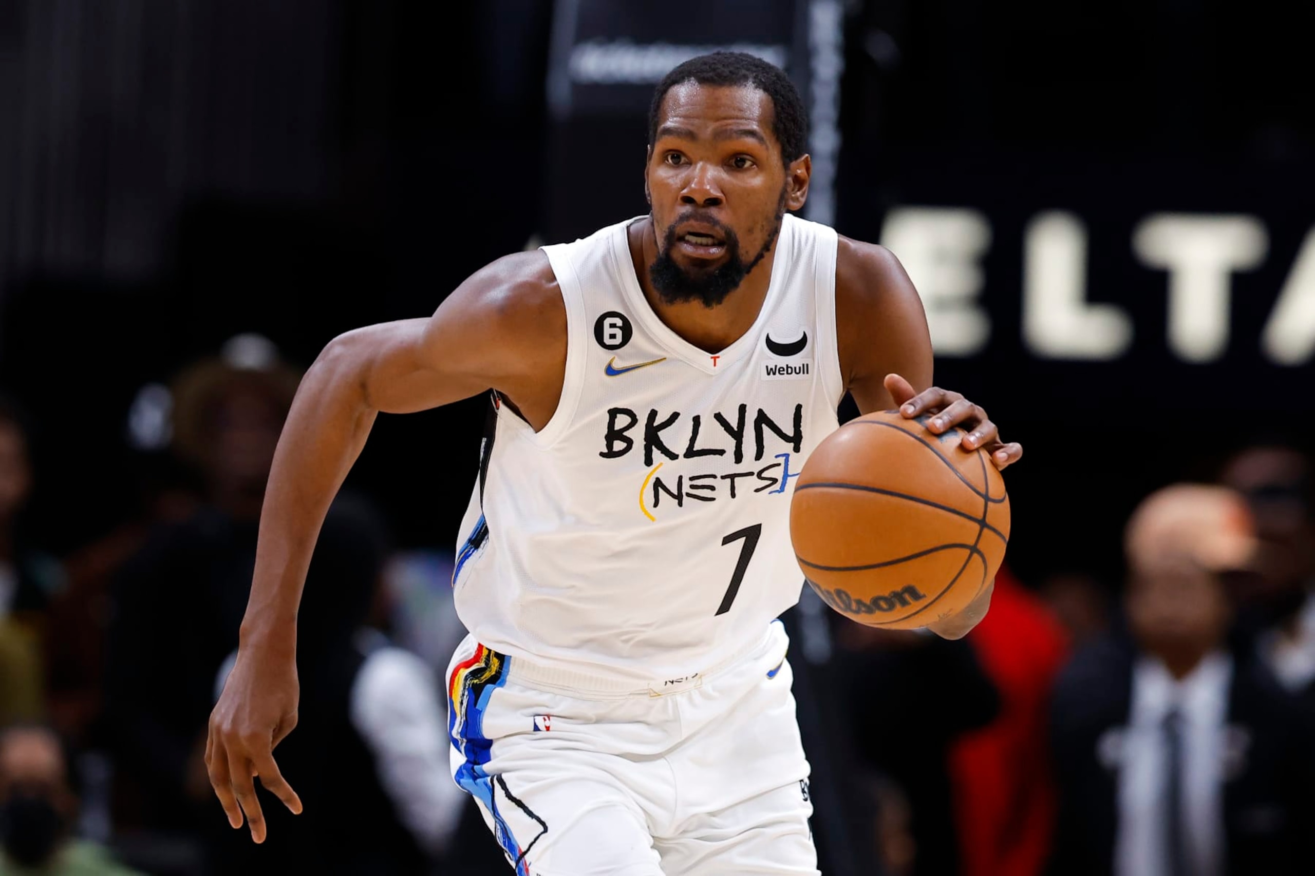 ATLANTA, GA - DECEMBER 28: Kevin Durant #7 of the Brooklyn Nets dribbles the ball to the basket during the first half against the Atlanta Hawks at State Farm Arena on December 28, 2022 in Atlanta, Georgia. NOTE TO USER: User expressly acknowledges and agrees that, by downloading and or using this photograph, User is consenting to the terms and conditions of the Getty Images License Agreement. (Photo by Todd Kirkland/Getty Images)