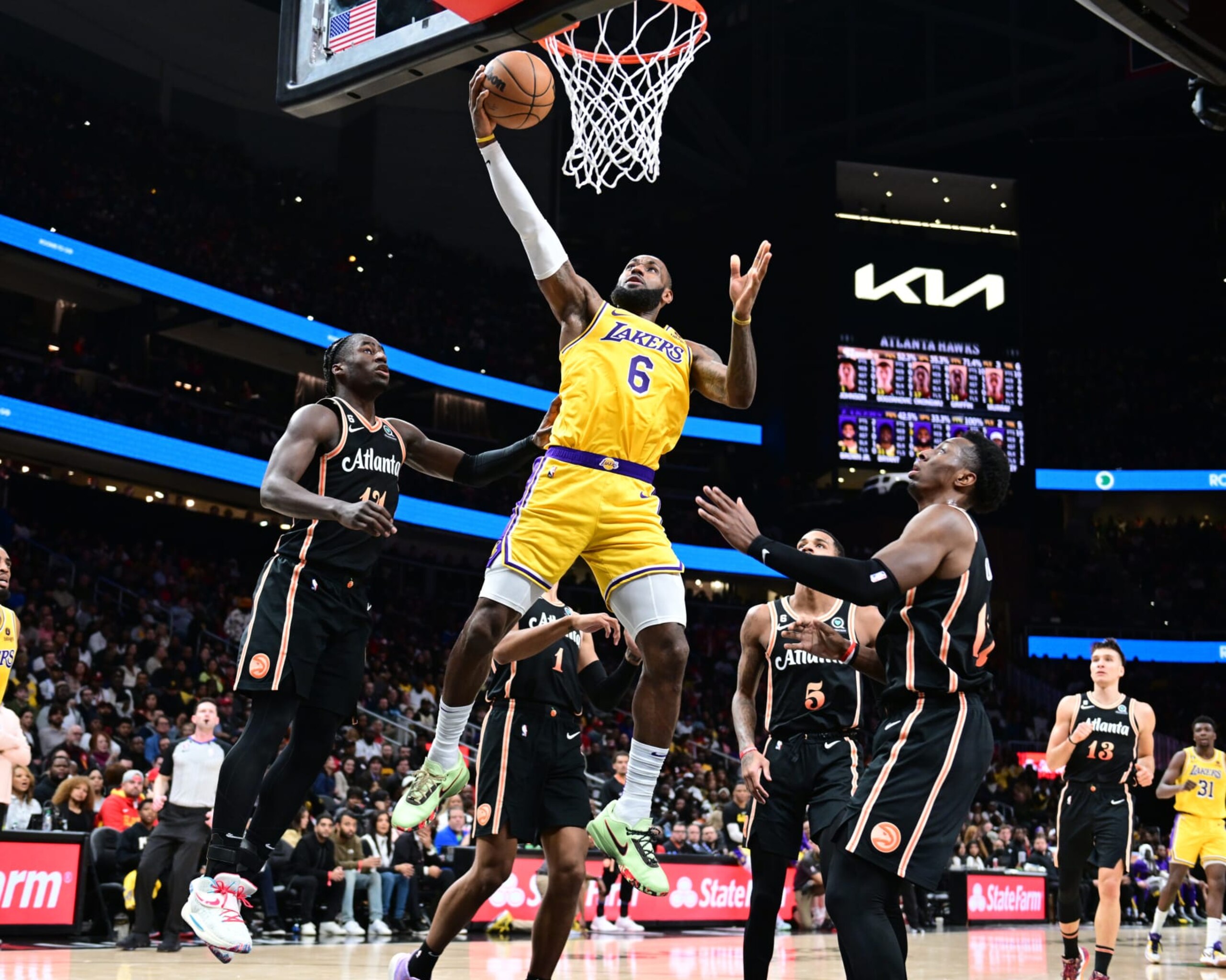 ATLANTA, GA - DECEMBER 30: LeBron James #6 of the Los Angeles Lakers drives to the basket during the game against the Atlanta Hawks on December 1, 2022 at State Farm Arena in Atlanta, Georgia.  NOTE TO USER: User expressly acknowledges and agrees that, by downloading and/or using this Photograph, user is consenting to the terms and conditions of the Getty Images License Agreement. Mandatory Copyright Notice: Copyright 2022 NBAE (Photo by Adam Hagy/NBAE via Getty Images)