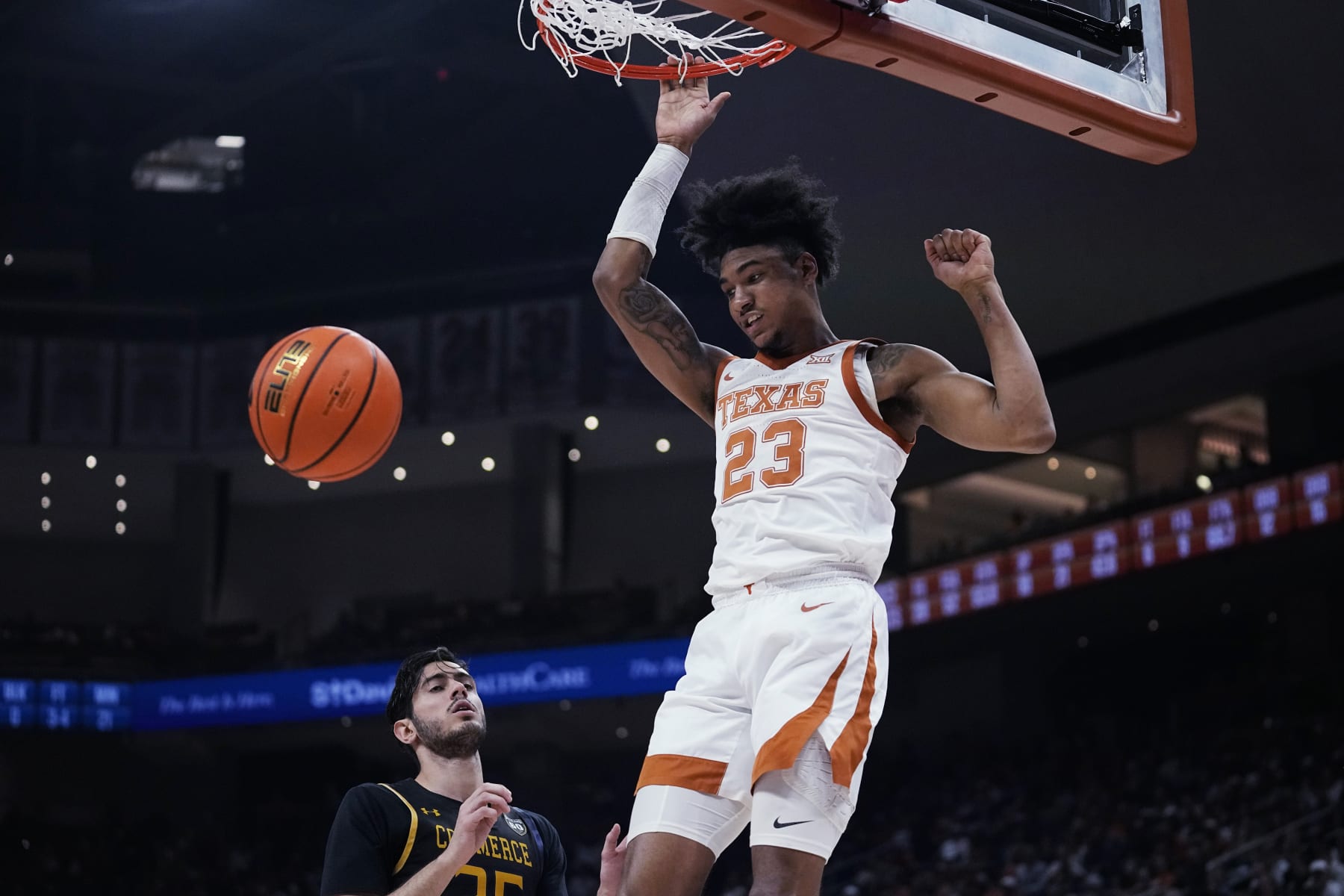 Texas' Dillon Mitchell