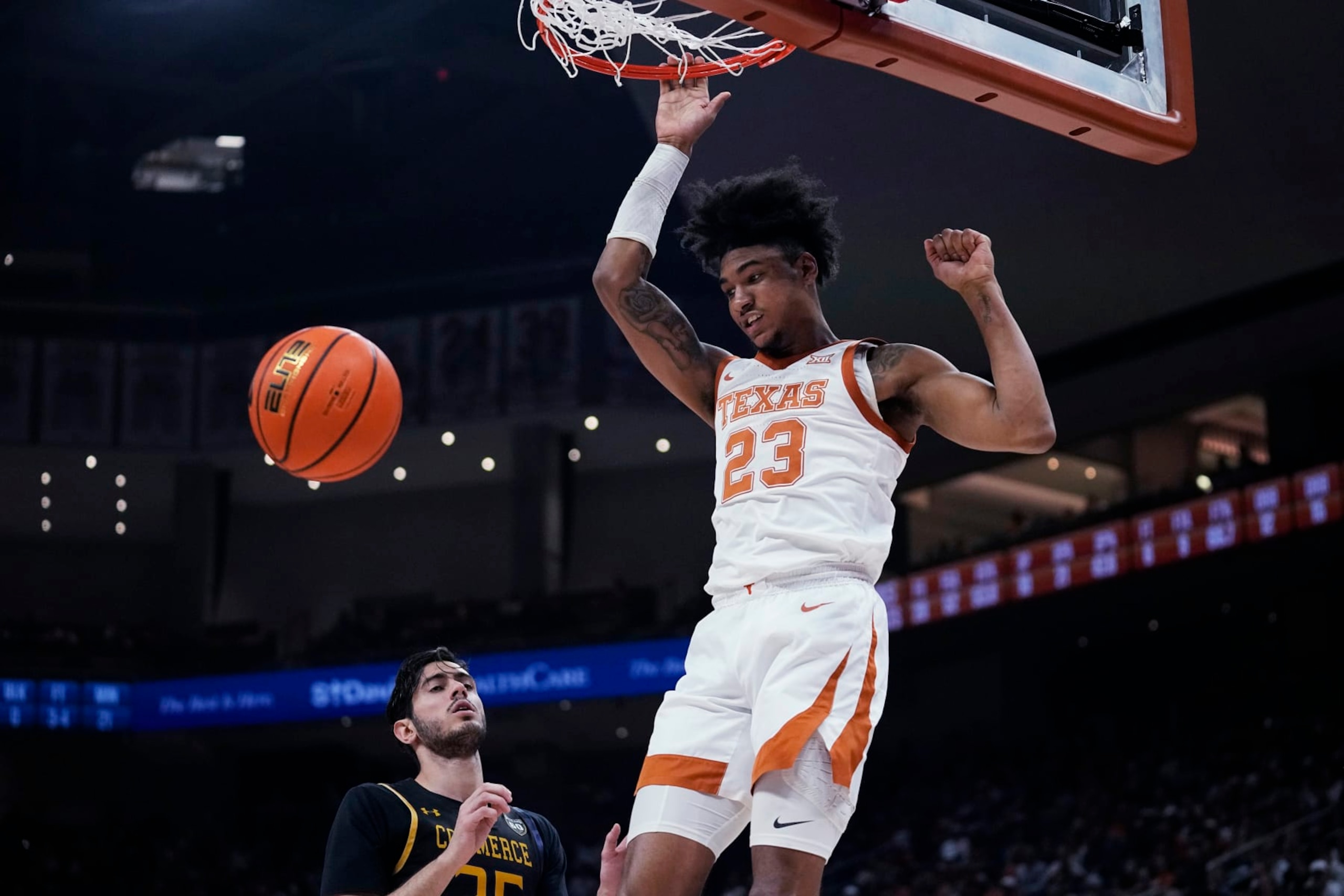 Texas' Dillon Mitchell