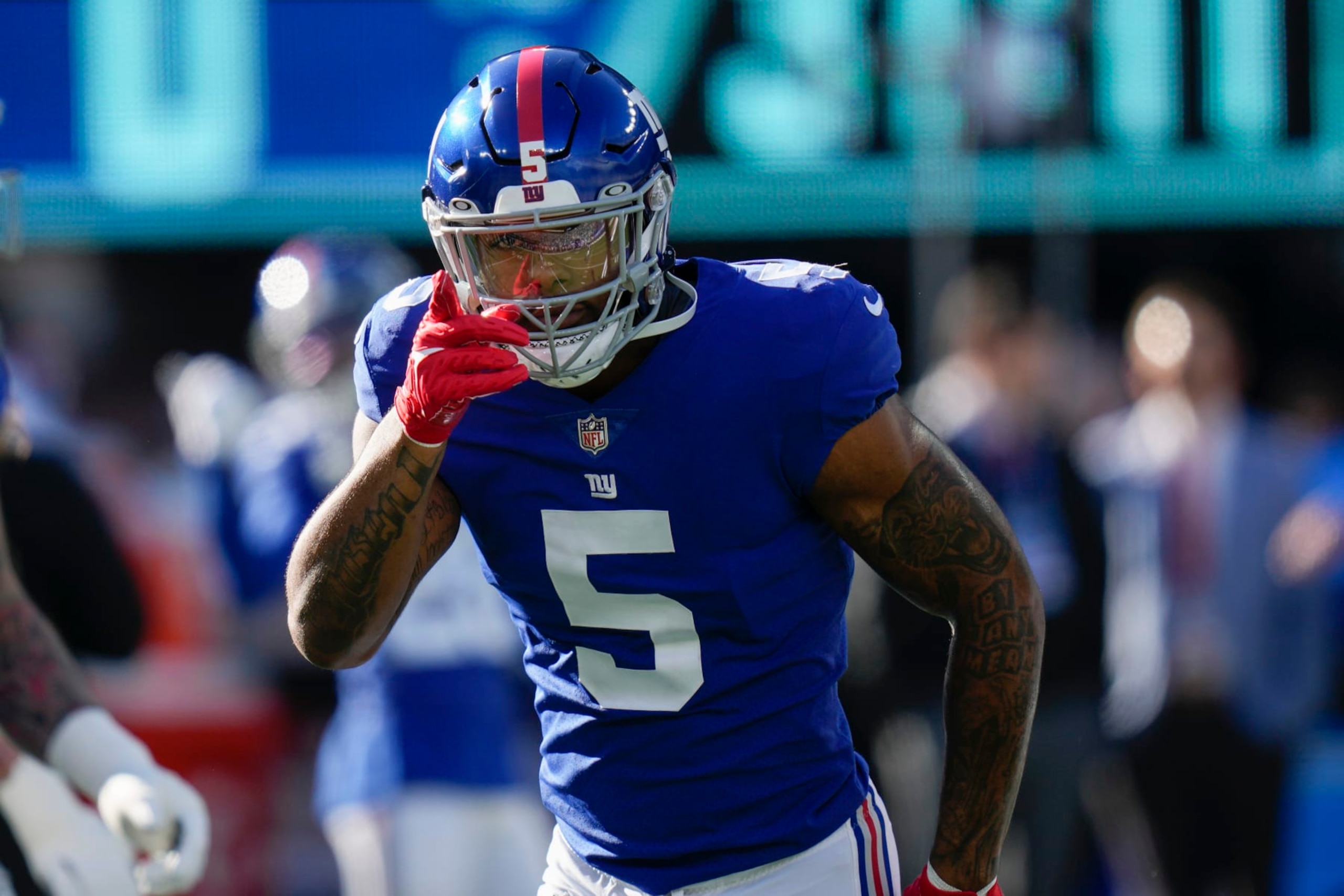 New York Giants defensive end Kayvon Thibodeaux (5) warms up before an NFL football game against the Indianapolis Colts, Sunday, Jan. 1, 2023, in East Rutherford, N.J. (AP Photo/Seth Wenig)