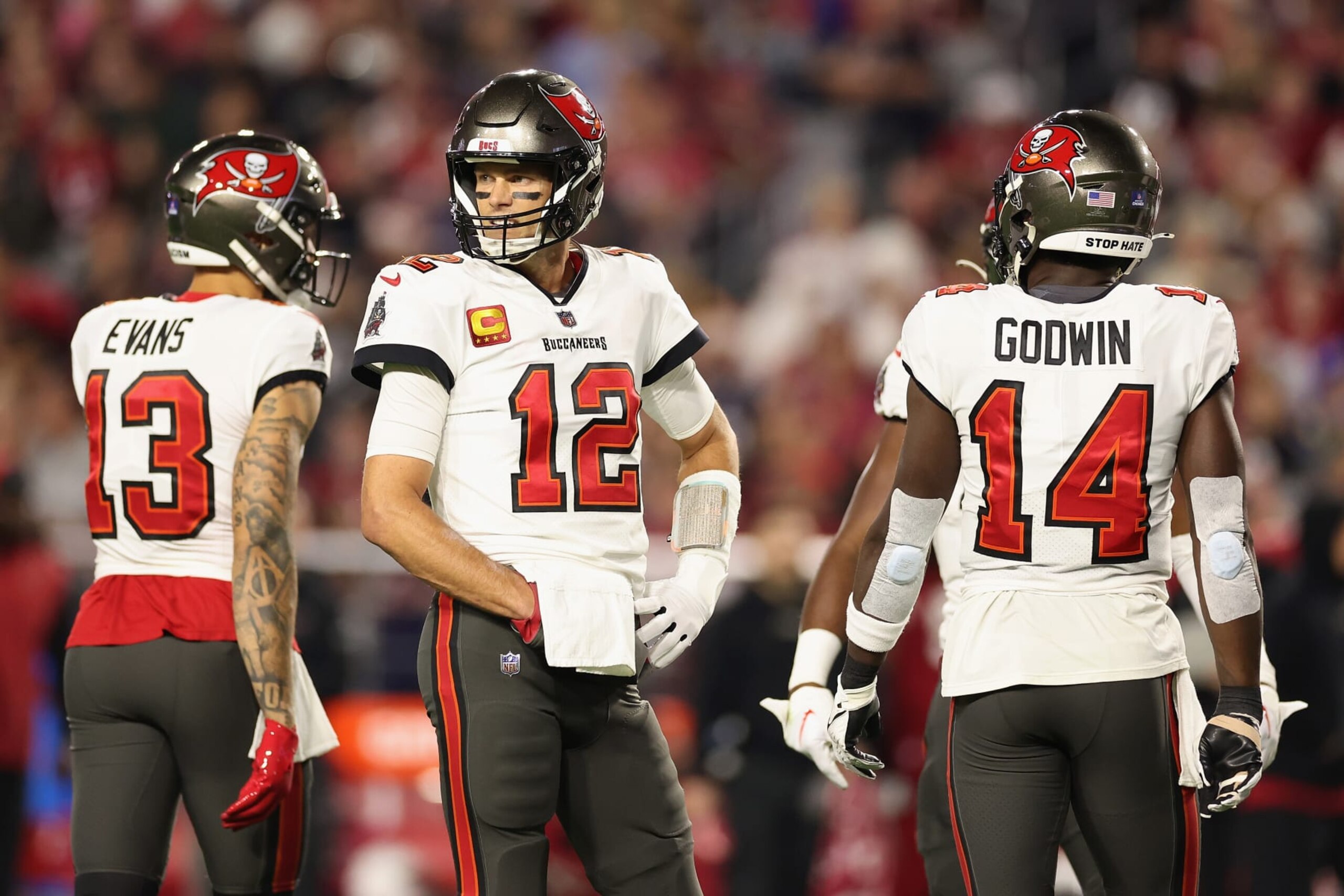 GLENDALE, ARIZONA - DECEMBER 25: Quarterback Tom Brady #12 of the Tampa Bay Buccaneers during the NFL game at State Farm Stadium on December 25, 2022 in Glendale, Arizona. The Buccaneers defeated the Cardinals 19-16 in overtime.  (Photo by Christian Petersen/Getty Images)