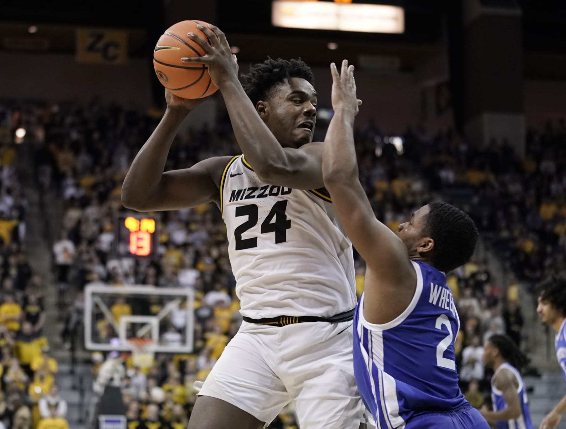 Missouri's Kobe Brown