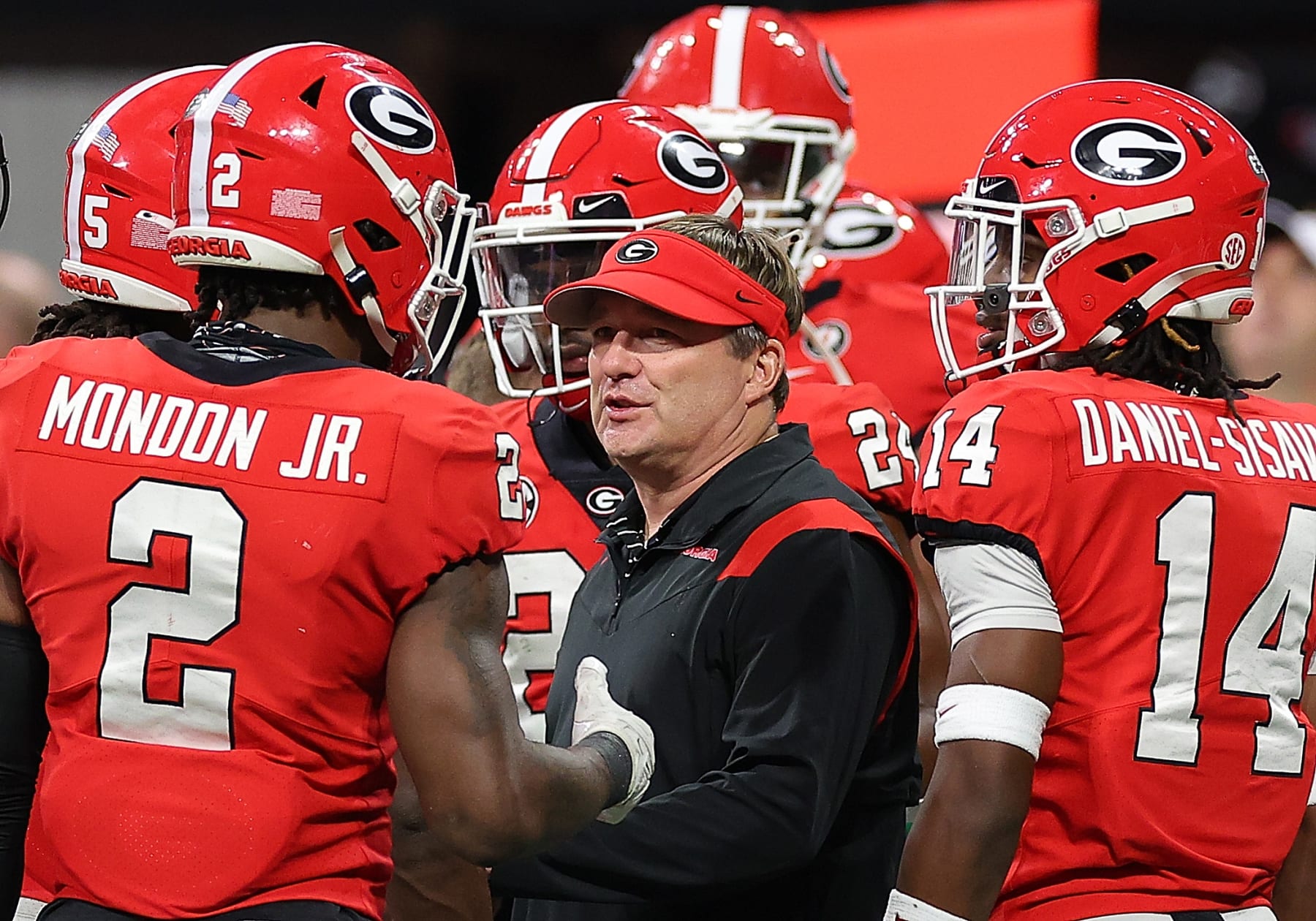 ATLANTA, GEORGIA - DECEMBER 03:  Head coach Kirby Smart of the Georgia Bulldogs against the LSU Tigers at Mercedes-Benz Stadium on December 03, 2022 in Atlanta, Georgia. (Photo by Kevin C. Cox/Getty Images)