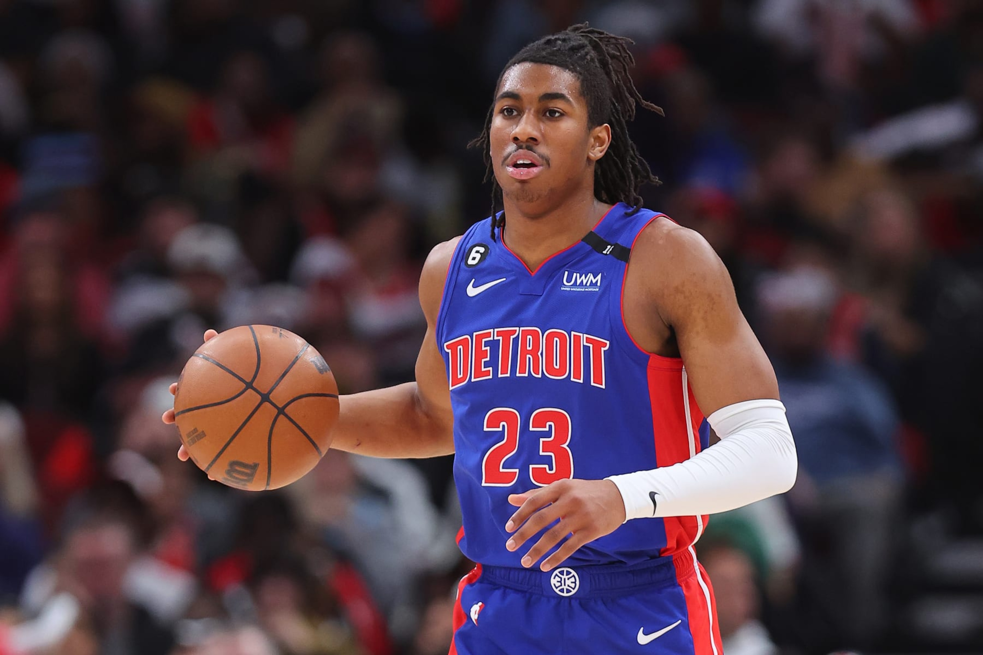 CHICAGO, ILLINOIS - DECEMBER 30: Jaden Ivey #23 of the Detroit Pistons dribbles up the court against the Chicago Bulls during the second half at United Center on December 30, 2022 in Chicago, Illinois. NOTE TO USER: User expressly acknowledges and agrees that, by downloading and or using this photograph, User is consenting to the terms and conditions of the Getty Images License Agreement. (Photo by Michael Reaves/Getty Images,)