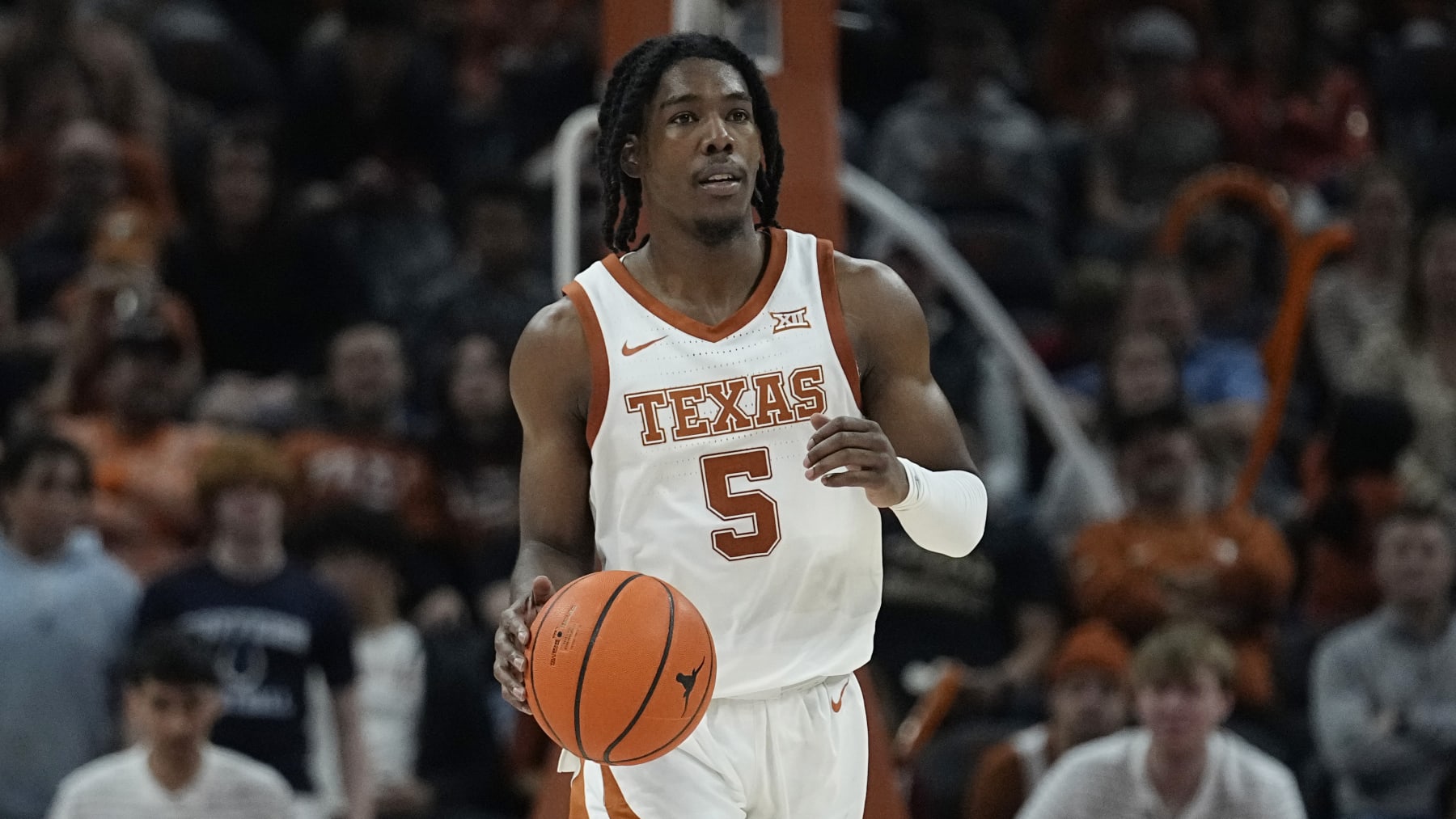 Texas' Marcus Carr
