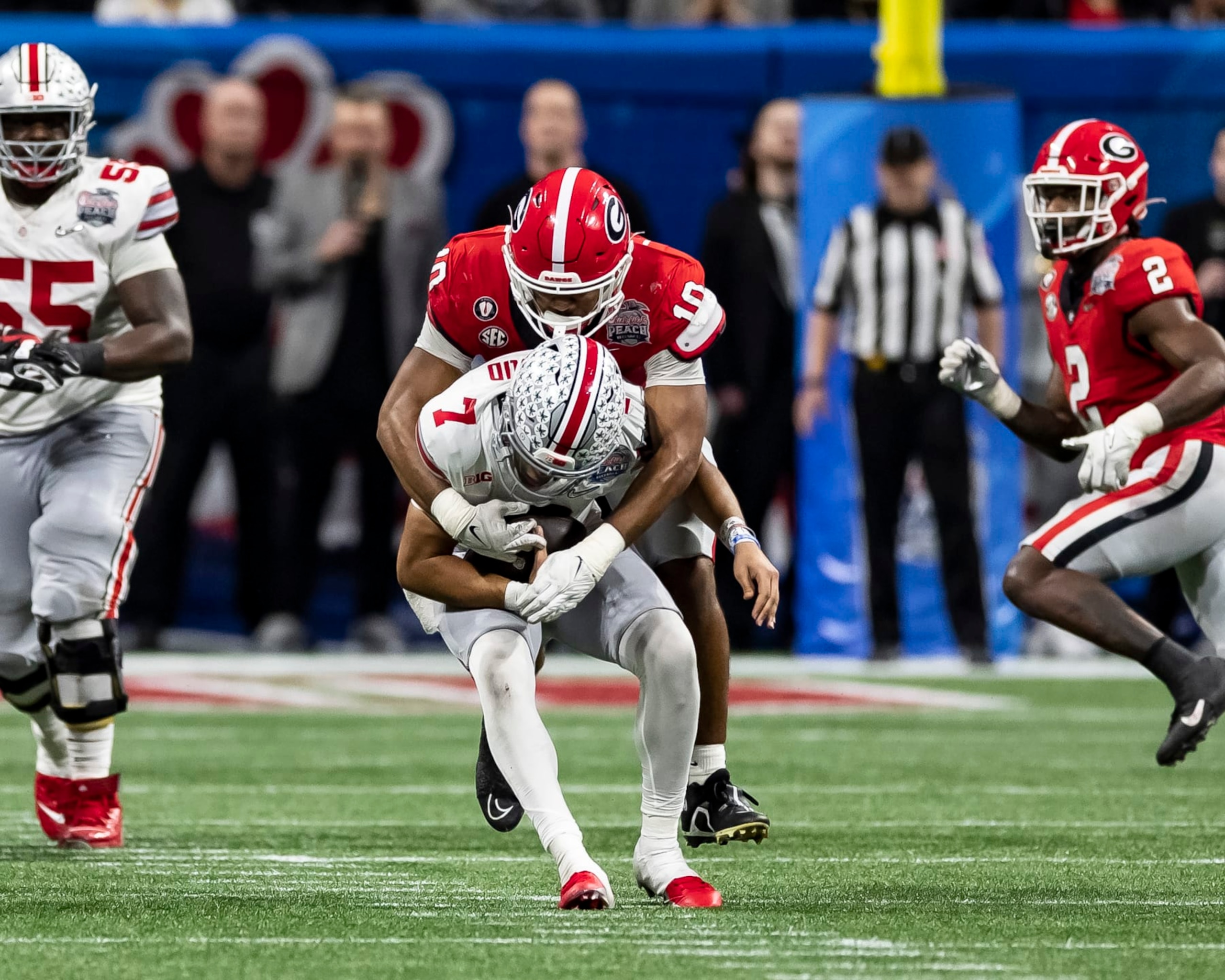 Georgia's Jamon Dumas-Johnson makes a tackle. Georgia's Jamon Dumas-Johnson makes a tackle.