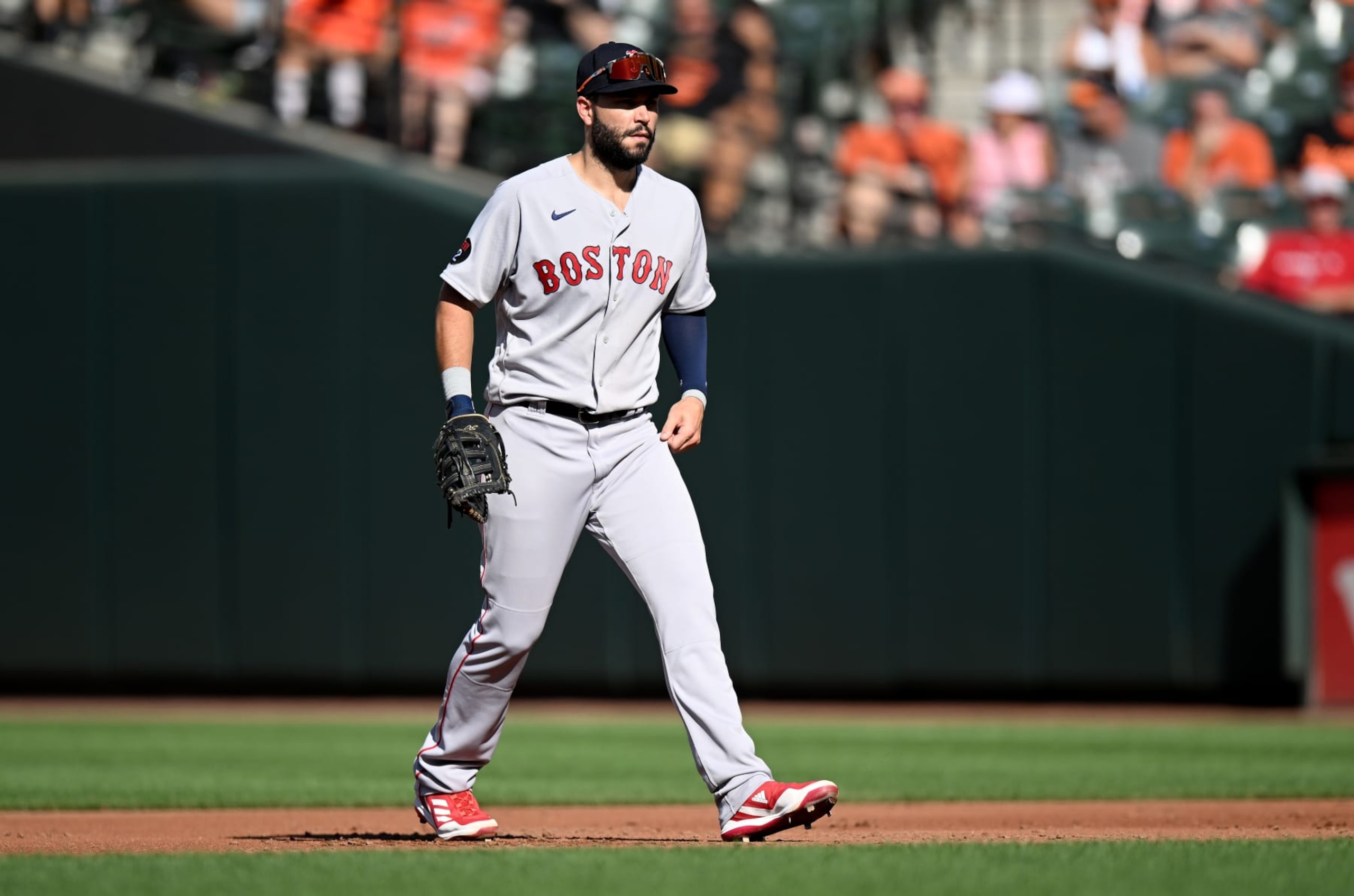 BALTIMORE, MARYLAND - AUGUST 20: Eric Hosmer #35 of the Boston Red Sox plays first base against the Baltimore Orioles at Oriole Park at Camden Yards on August 20, 2022 in Baltimore, Maryland. (Photo by G Fiume/Getty Images) BALTIMORE, MARYLAND - AUGUST 20: Eric Hosmer #35 of the Boston Red Sox plays first base against the Baltimore Orioles at Oriole Park at Camden Yards on August 20, 2022 in Baltimore, Maryland. (Photo by G Fiume/Getty Images)
