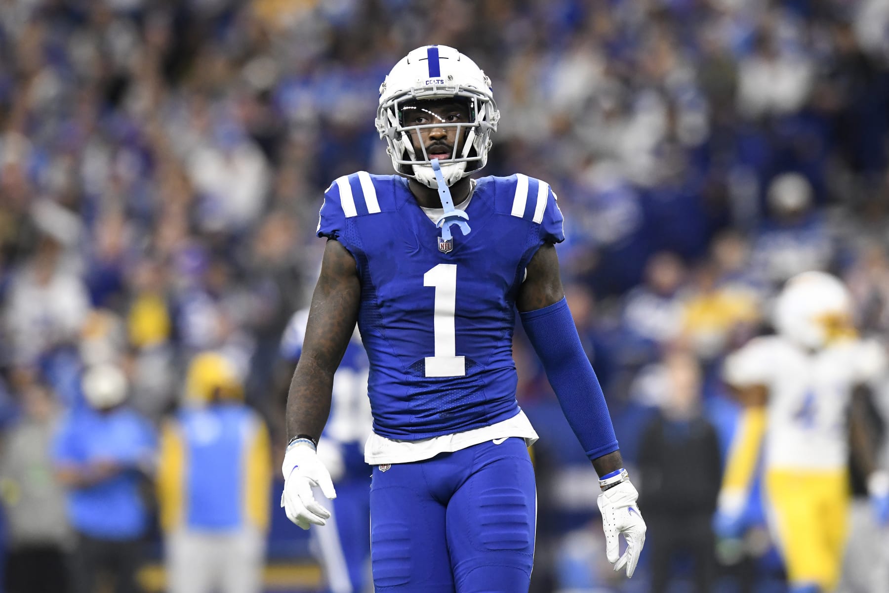 INDIANAPOLIS, IN - DECEMBER 26: Indianapolis Colts wide receiver Parris Campbell (1) waits for play to resume during the NFL football game between the Los Angeles Chargers and the Indianapolis Colts on December 26, 2022, at Lucas Oil Stadium in Indianapolis, Indiana. (Photo by Michael Allio/Icon Sportswire via Getty Images)