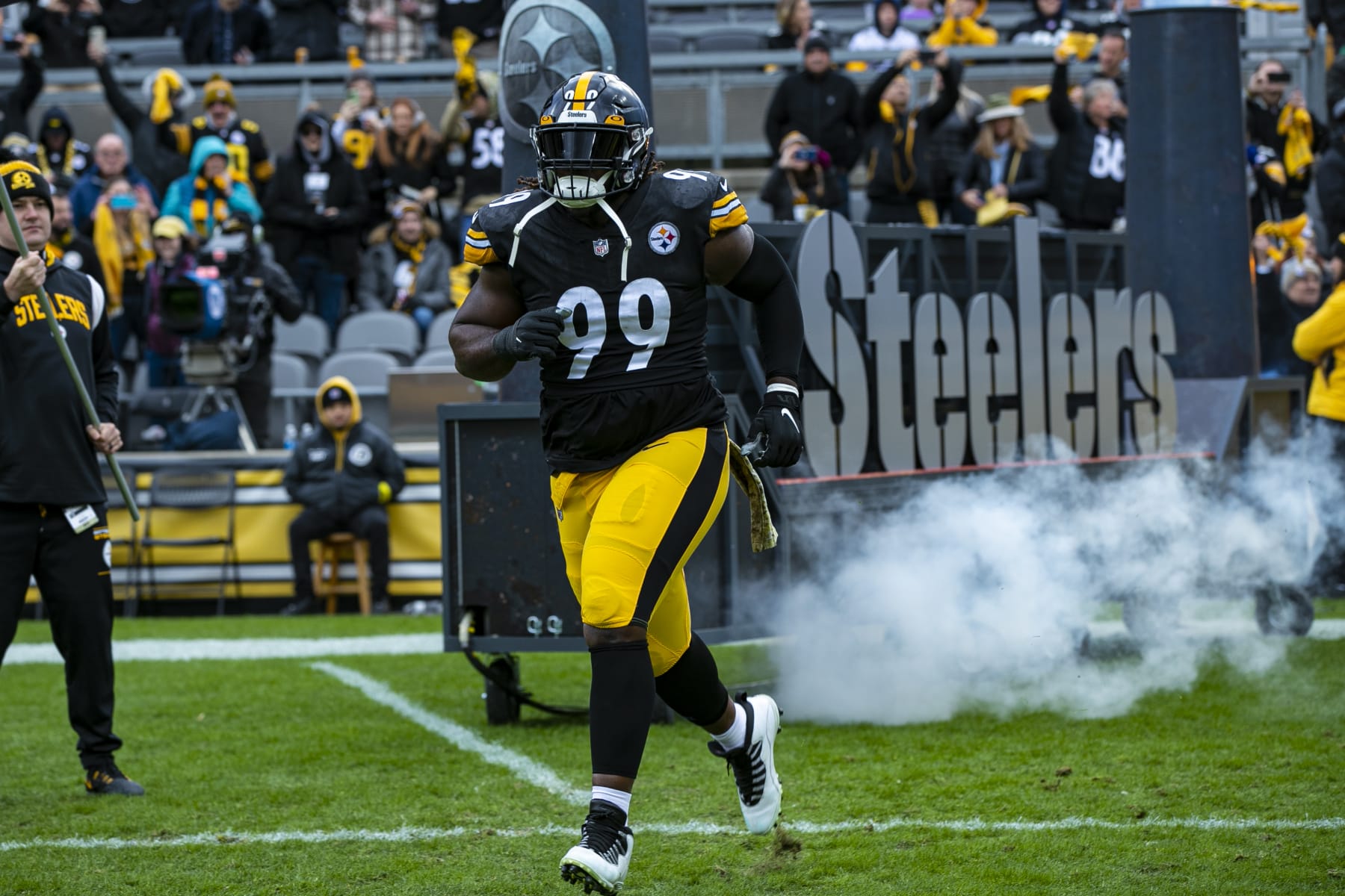 PITTSBURGH, PA - NOVEMBER 13: Pittsburgh Steelers defensive tackle Larry Ogunjobi (99) is announced during the national football league game between the New Orleans Saints and the Pittsburgh Steelers on November 13, 2022 at Acrisure Stadium in Pittsburgh, PA. (Photo by Mark Alberti/Icon Sportswire via Getty Images)