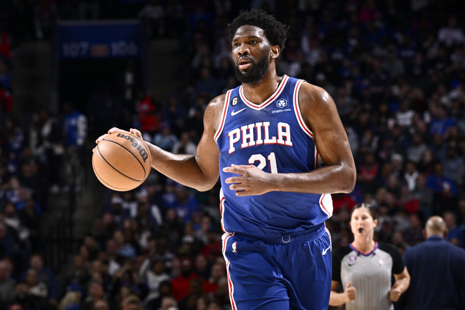 PHILADELPHIA, PA - JANUARY 2: Joel Embiid #21 of the Philadelphia 76ers dribbles the ball during the game against the New Orleans Pelicans on January 2, 2023 at the Wells Fargo Center in Philadelphia, Pennsylvania NOTE TO USER: User expressly acknowledges and agrees that, by downloading and/or using this Photograph, user is consenting to the terms and conditions of the Getty Images License Agreement. Mandatory Copyright Notice: Copyright 2023 NBAE (Photo by David Dow/NBAE via Getty Images)