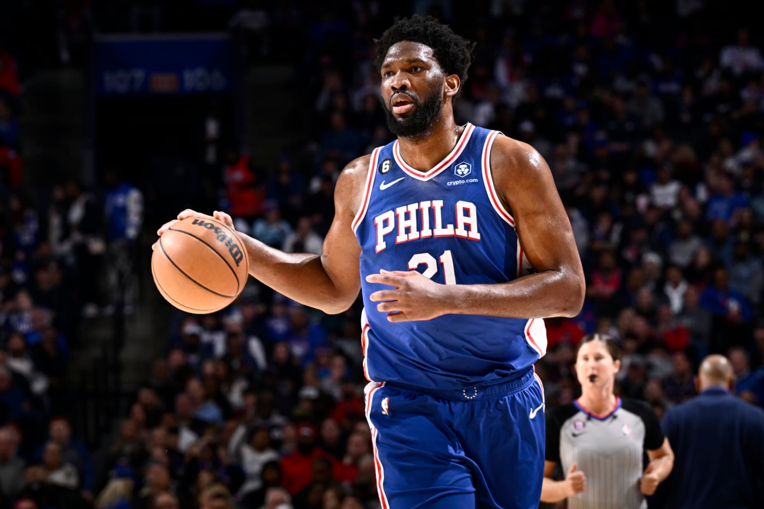 PHILADELPHIA, PA - JANUARY 2: Joel Embiid #21 of the Philadelphia 76ers dribbles the ball during the game against the New Orleans Pelicans on January 2, 2023 at the Wells Fargo Center in Philadelphia, Pennsylvania NOTE TO USER: User expressly acknowledges and agrees that, by downloading and/or using this Photograph, user is consenting to the terms and conditions of the Getty Images License Agreement. Mandatory Copyright Notice: Copyright 2023 NBAE (Photo by David Dow/NBAE via Getty Images)