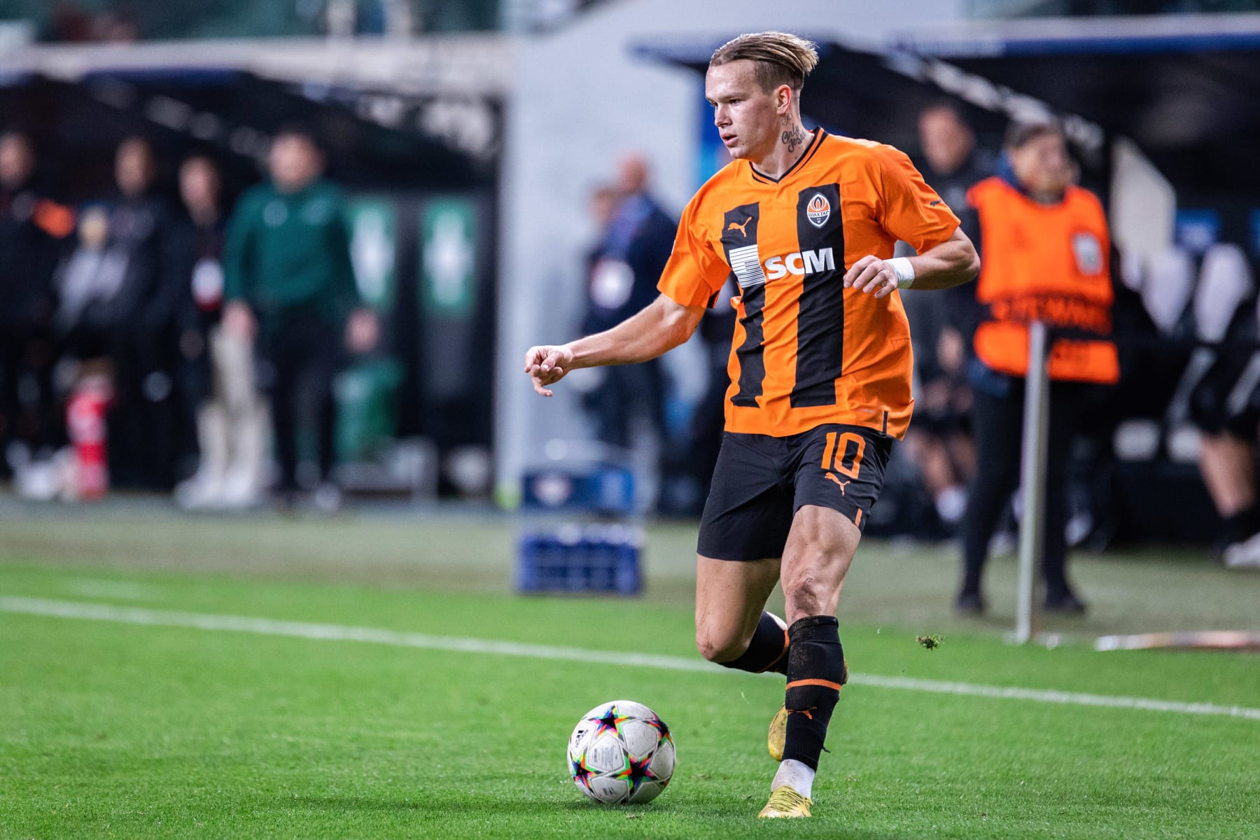 WARSAW, POLAND - 2022/11/02: Mykhailo Mudryk of Shakhtar seen in action during the UEFA Champions League Group Stage match between FC Shakhtar Donetsk and RB Leipzig at Marshal Jozef Pilsudski Legia Warsaw Municipal Stadium.
Final score; FC Shakhtar Donetsk 0:4 RB Leipzig. (Photo by Mikolaj Barbanell/SOPA Images/LightRocket via Getty Images)