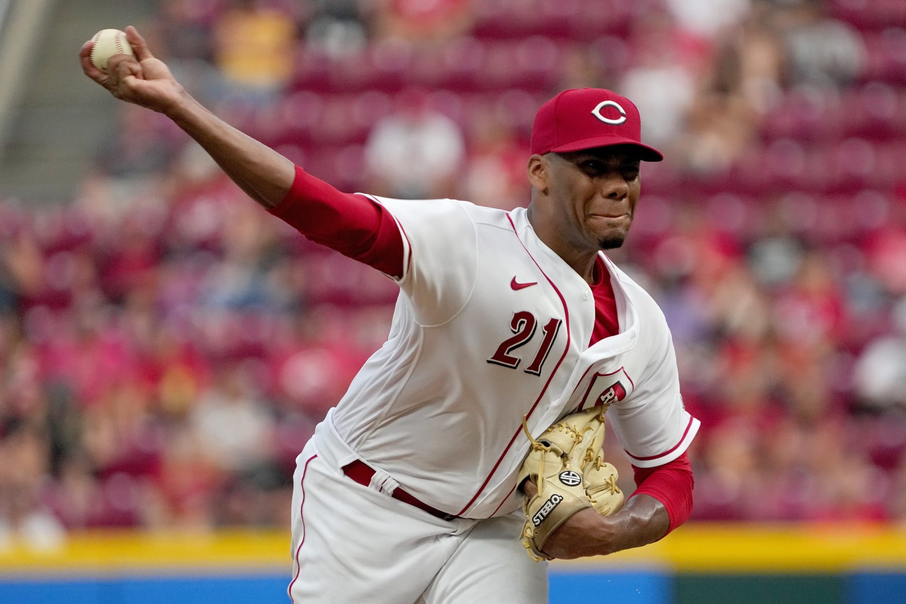 CINCINNATI, OHIO - JULY 26: Hunter Greene #21 of the Cincinnati Reds pitches in the sixth inning against the Miami Marlins at Great American Ball Park on July 26, 2022 in Cincinnati, Ohio. (Photo by Dylan Buell/Getty Images)