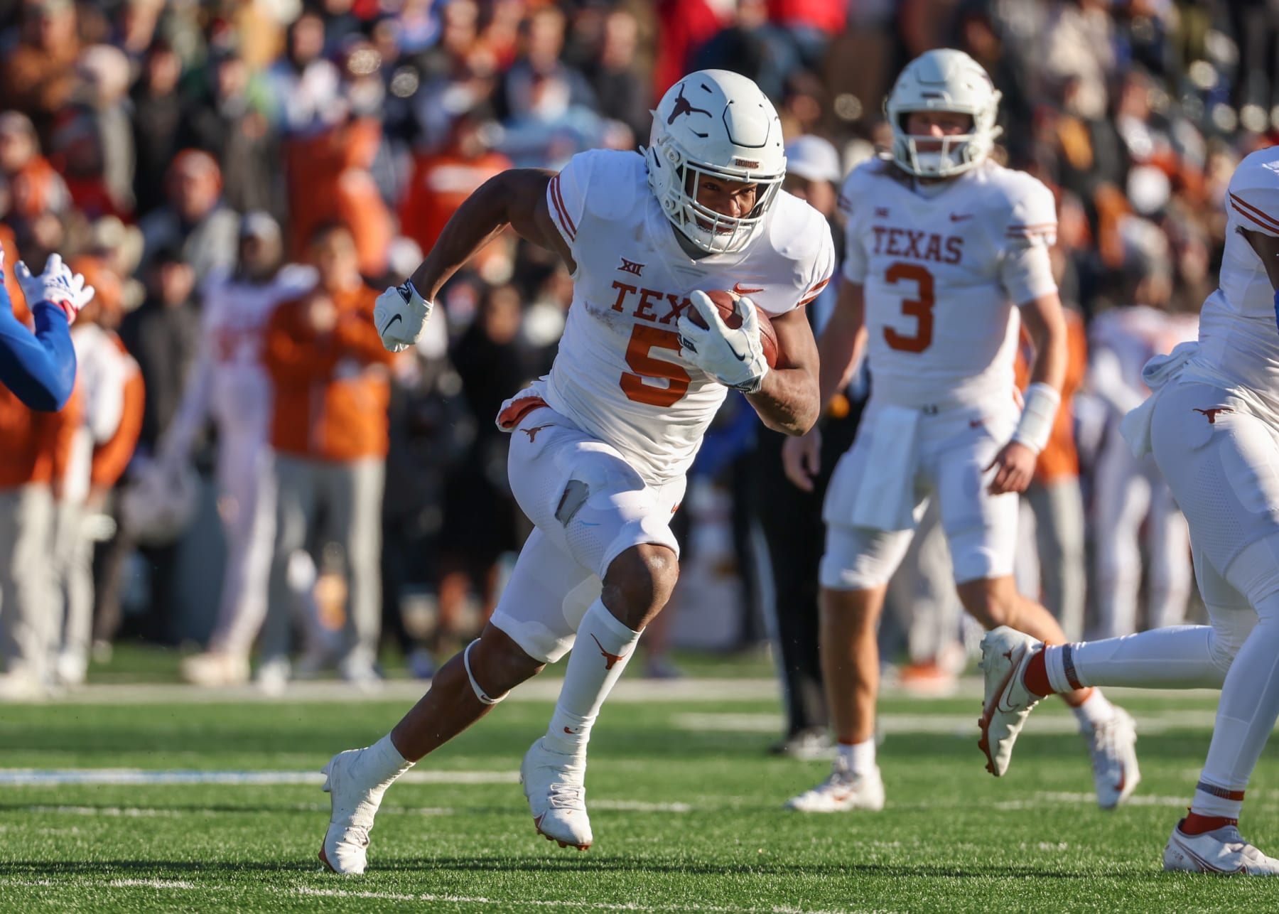 Texas' Bijan Robinson