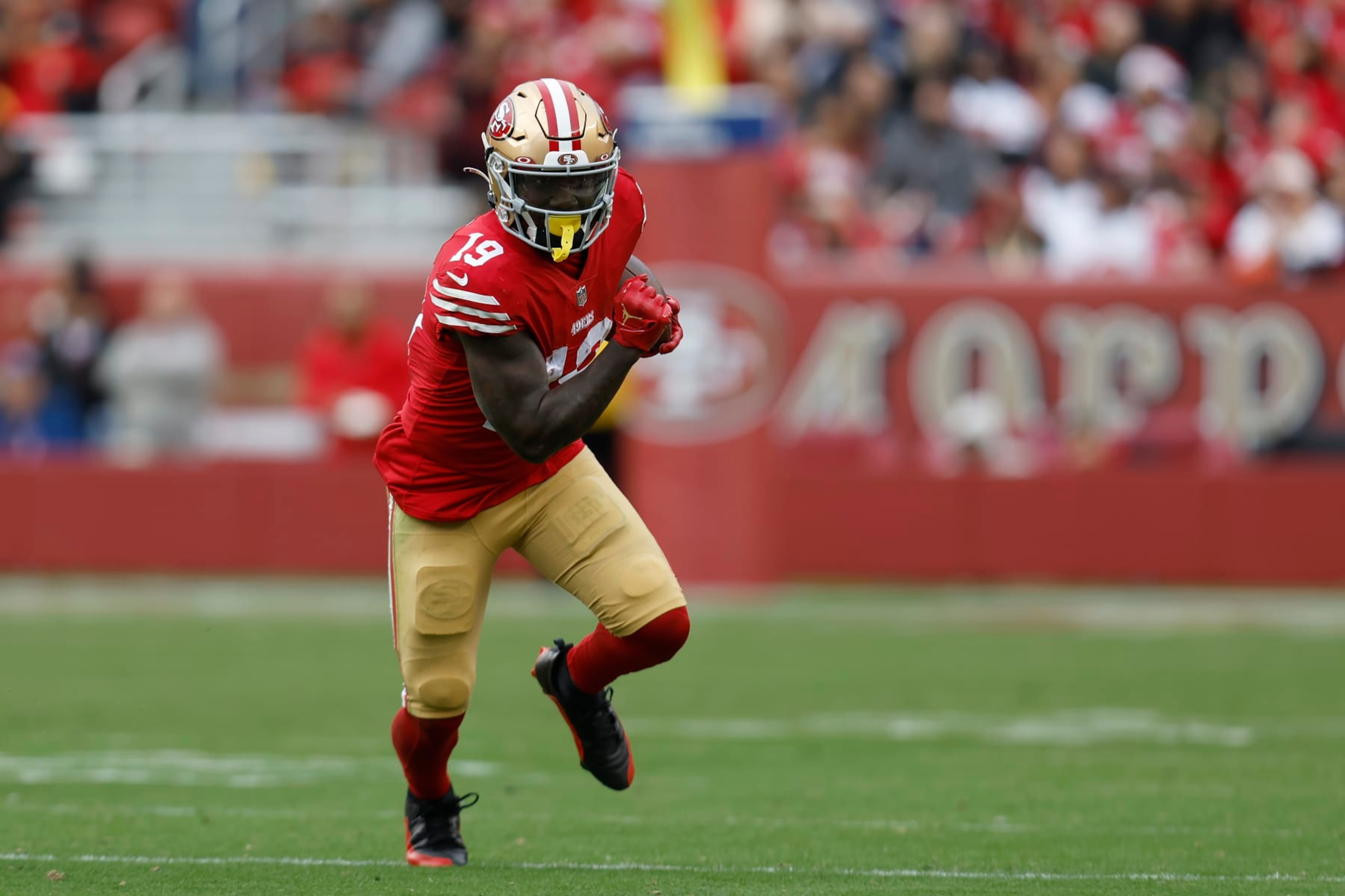 San Francisco 49ers wide receiver Deebo Samuel during an NFL football game against the Tampa Bay Buccaneers in Santa Clara, Calif., Sunday, Dec. 11, 2022. (AP Photo/Jed Jacobsohn)