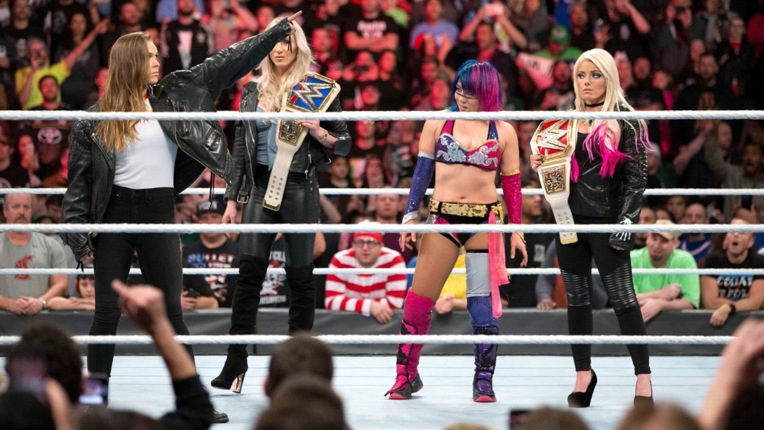 Who looks like the 2018 Royal Rumble winner here, Asuka or Ronda Rousey? 