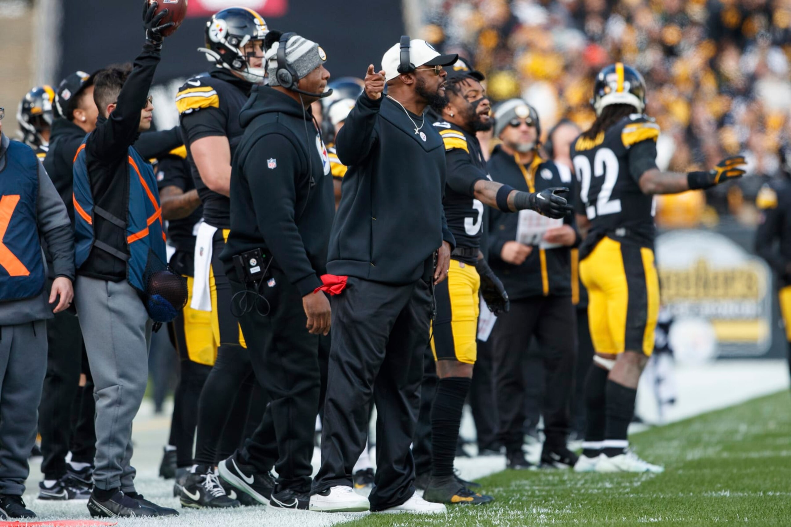 Pittsburgh Steelers head coach Mike Tomlin signals during an NFL football game, Sunday, Jan. 8, 2023, in Pittsburgh, PA. (AP Photo/Matt Durisko) Pittsburgh Steelers head coach Mike Tomlin signals during an NFL football game, Sunday, Jan. 8, 2023, in Pittsburgh, PA. (AP Photo/Matt Durisko)