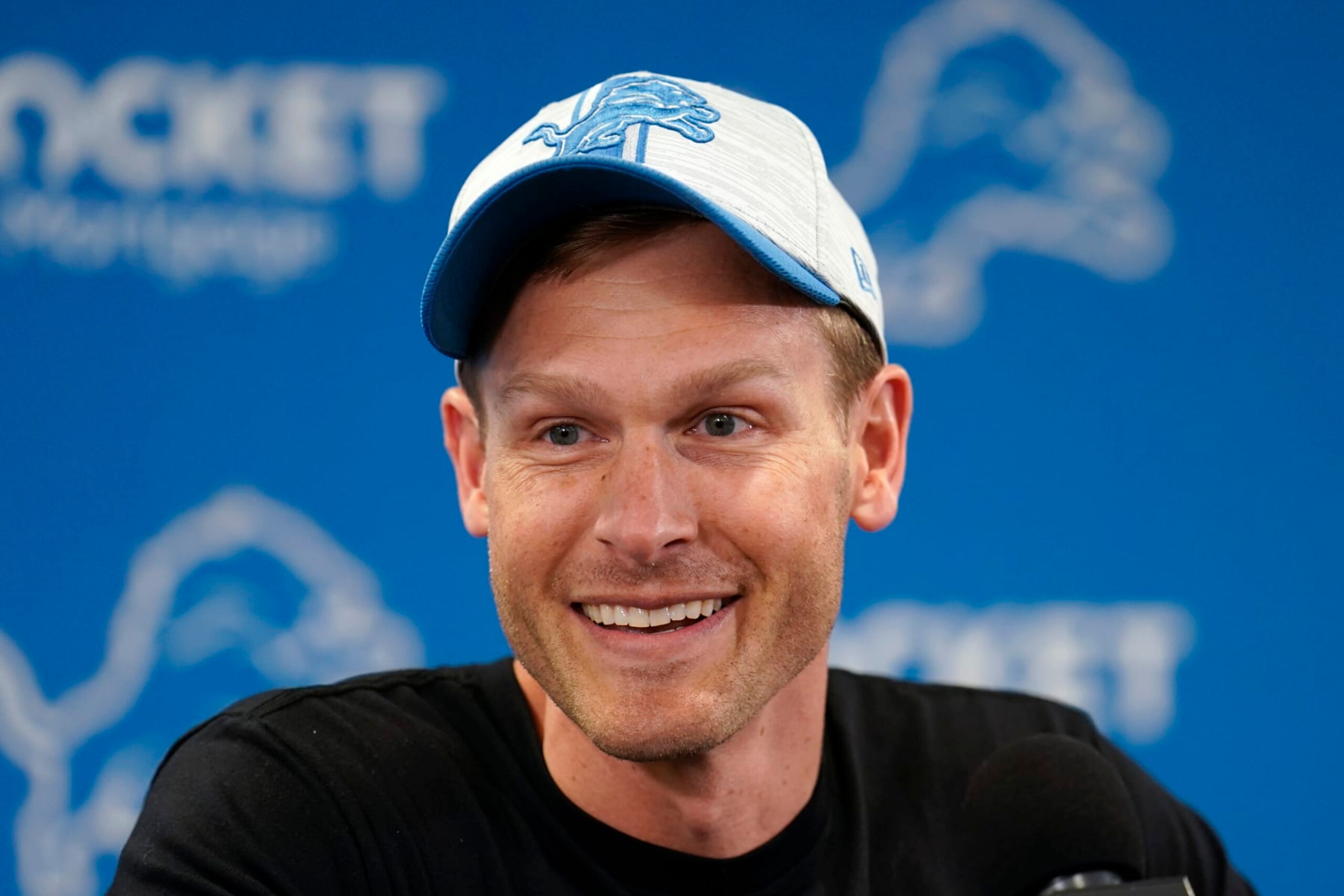 Detroit Lions offensive coordinator Ben Johnson talks before an NFL football practice in Allen Park, Mich., Thursday, June 2, 2022. (AP Photo/Paul Sancya)