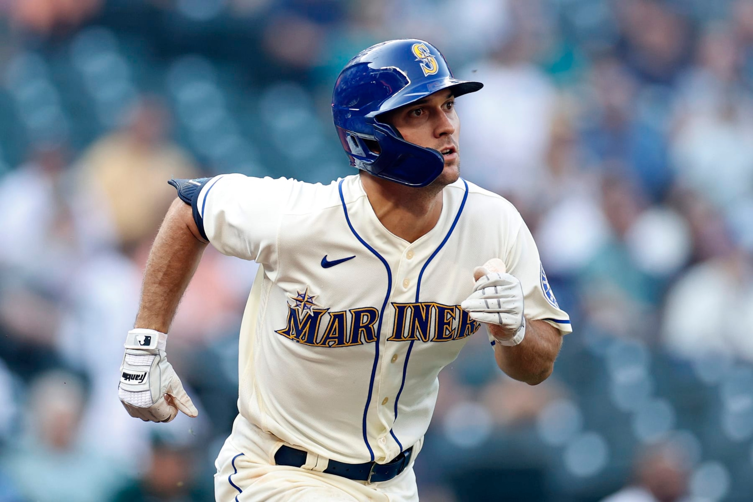 SEATTLE, WASHINGTON - OCTOBER 02: Adam Frazier #26 of the Seattle Mariners runs to first base during the ninth inning against the Oakland Athletics at T-Mobile Park on October 02, 2022 in Seattle, Washington. (Photo by Steph Chambers/Getty Images) SEATTLE, WASHINGTON - OCTOBER 02: Adam Frazier #26 of the Seattle Mariners runs to first base during the ninth inning against the Oakland Athletics at T-Mobile Park on October 02, 2022 in Seattle, Washington. (Photo by Steph Chambers/Getty Images)