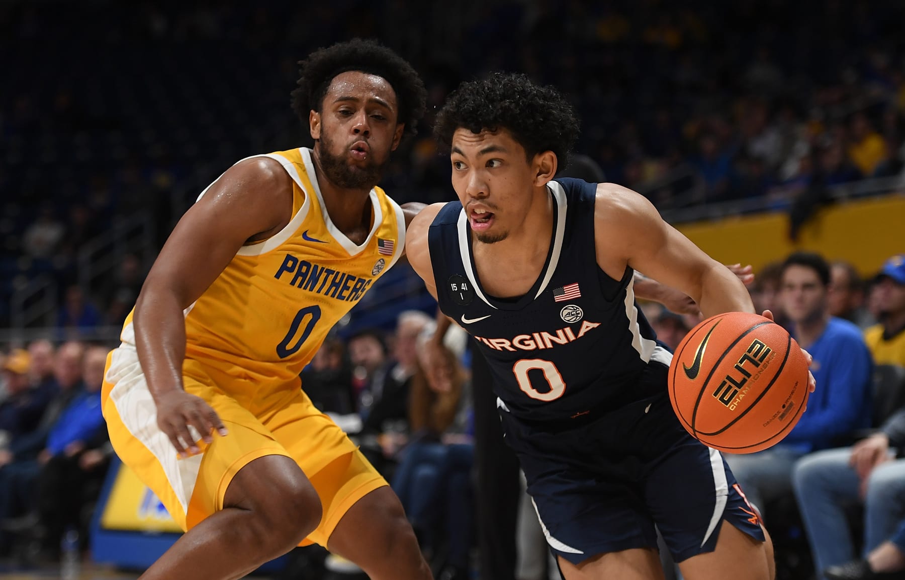 Pitt's Nelly Cummings and Virginia's Kihei Clark