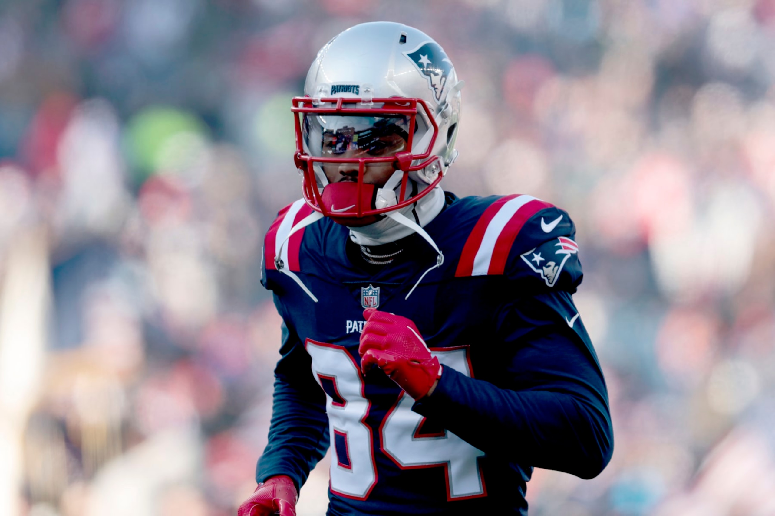 FOXBOROUGH, MASSACHUSETTS - DECEMBER 24: Kendrick Bourne #84 of the New England Patriots looks on prior to the start of the game between the New England Patriots and the Cincinnati Bengals at Gillette Stadium on December 24, 2022 in Foxborough, Massachusetts. (Photo by Nick Grace/Getty Images) FOXBOROUGH, MASSACHUSETTS - DECEMBER 24: Kendrick Bourne #84 of the New England Patriots looks on prior to the start of the game between the New England Patriots and the Cincinnati Bengals at Gillette Stadium on December 24, 2022 in Foxborough, Massachusetts. (Photo by Nick Grace/Getty Images)