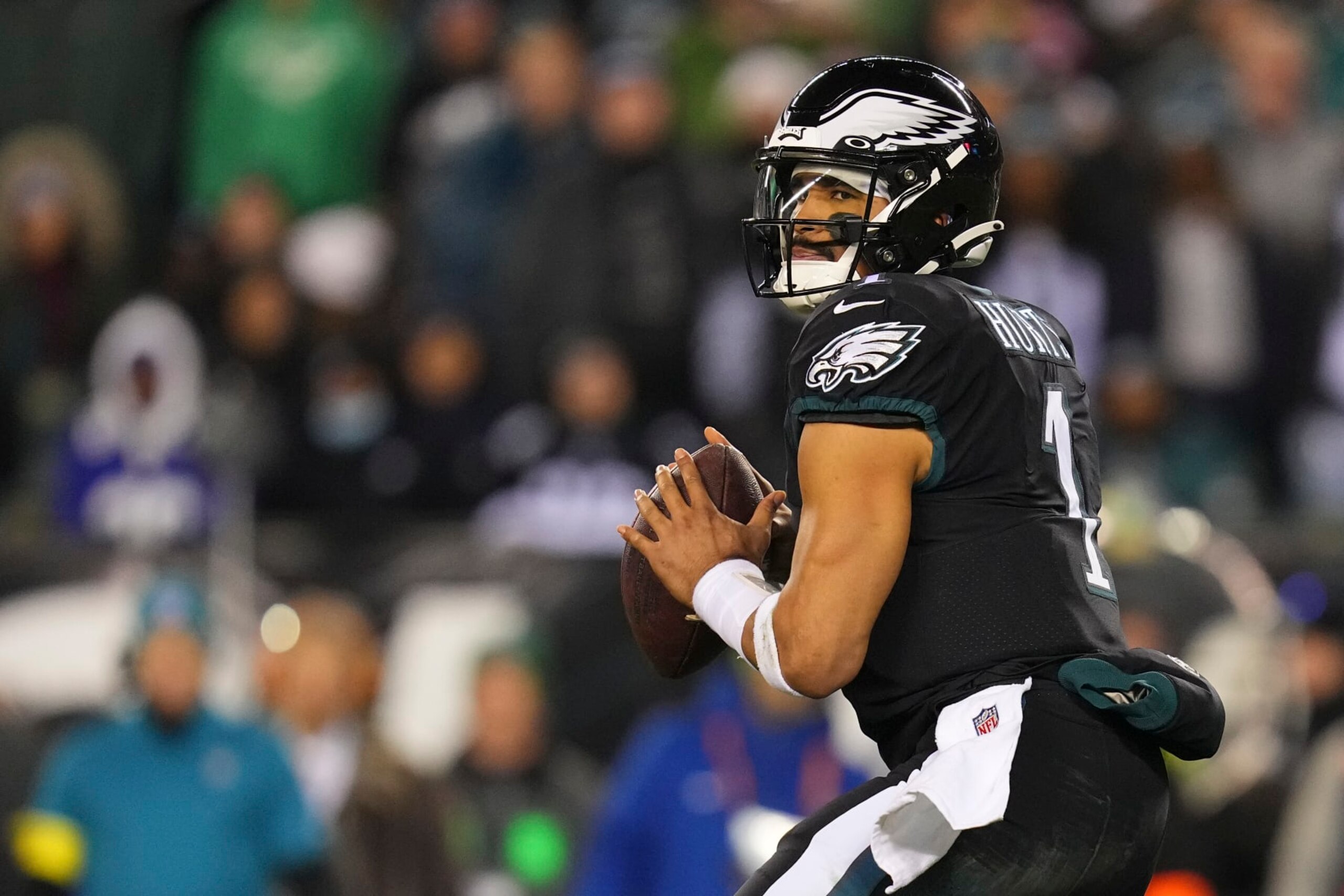 PHILADELPHIA, PA - JANUARY 08: Jalen Hurts #1 of the Philadelphia Eagles looks to pass the ball against the New York Giants at Lincoln Financial Field on January 8, 2023 in Philadelphia, Pennsylvania. (Photo by Mitchell Leff/Getty Images)