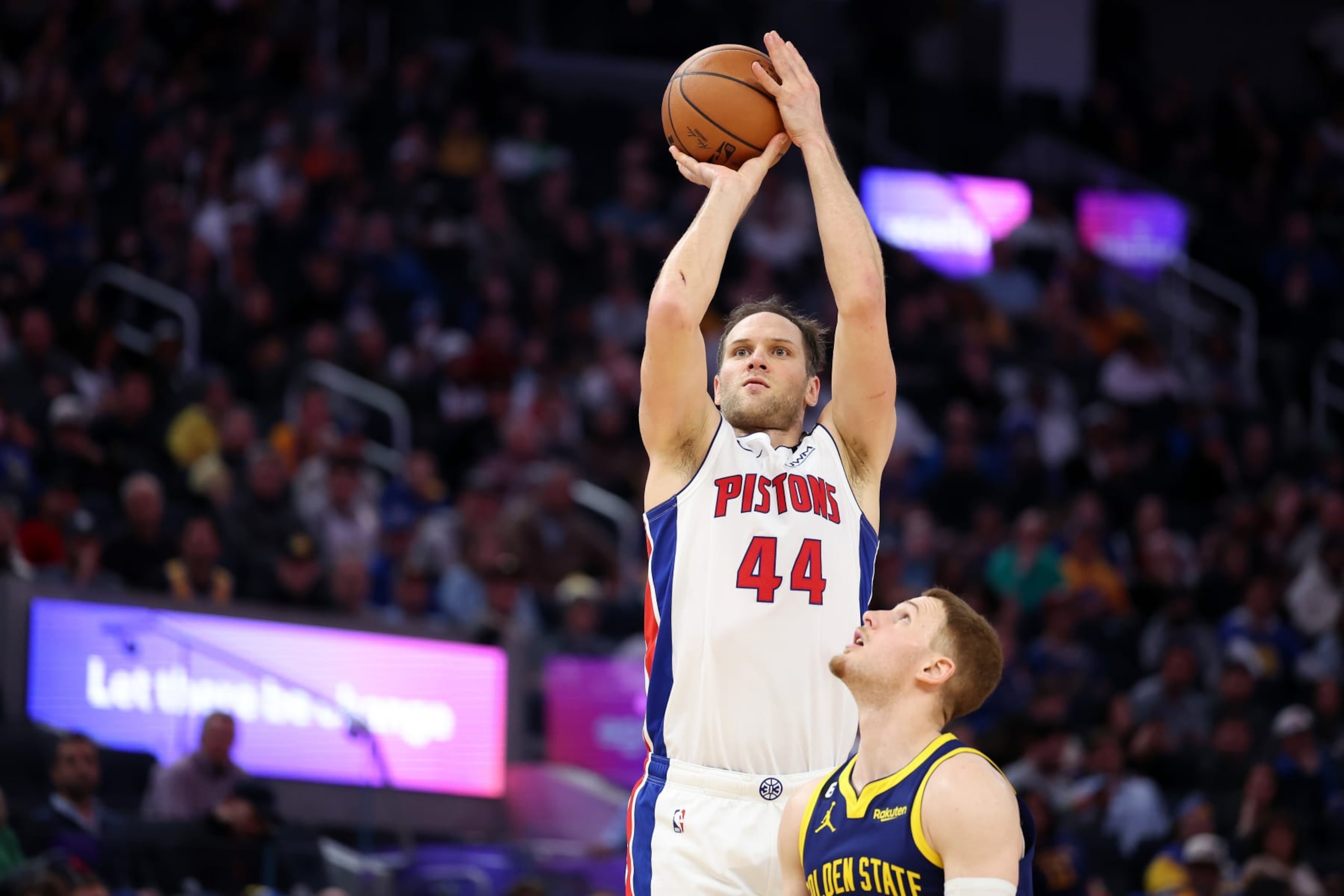 SAN FRANCISCO, CALIFORNIA - JANUARY 04: Bojan Bogdanovic #44 of the Detroit Pistons shoots over Donte DiVincenzo #0 of the Golden State Warriors in the second half at Chase Center on January 04, 2023 in San Francisco, California. NOTE TO USER: User expressly acknowledges and agrees that, by downloading and or using this photograph, User is consenting to the terms and conditions of the Getty Images License Agreement. (Photo by Ezra Shaw/Getty Images) SAN FRANCISCO, CALIFORNIA - JANUARY 04: Bojan Bogdanovic #44 of the Detroit Pistons shoots over Donte DiVincenzo #0 of the Golden State Warriors in the second half at Chase Center on January 04, 2023 in San Francisco, California. NOTE TO USER: User expressly acknowledges and agrees that, by downloading and or using this photograph, User is consenting to the terms and conditions of the Getty Images License Agreement. (Photo by Ezra Shaw/Getty Images)