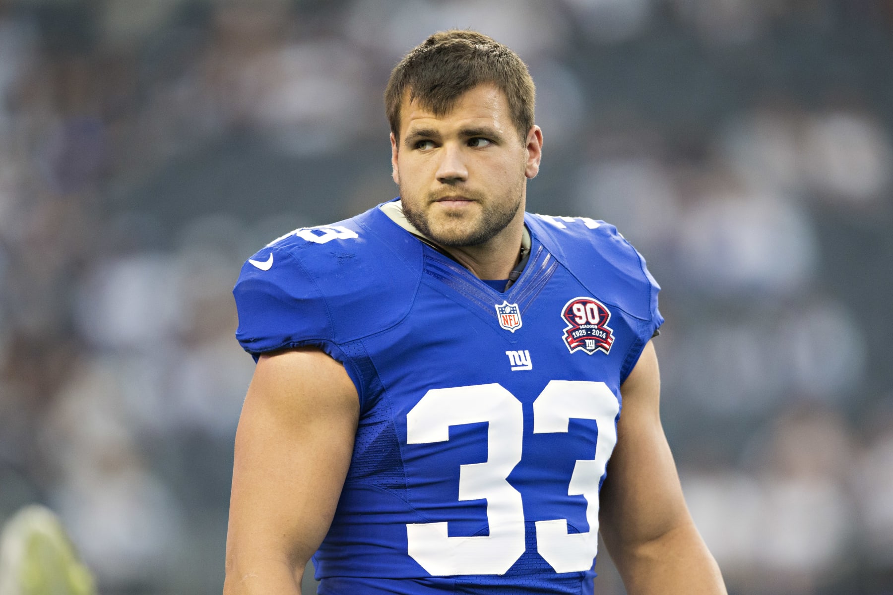 ARLINGTON, TX - OCTOBER 19:  Peyton Hillis #33 of the New York Giants warming up before a game against the Dallas Cowboys at AT&T Stadium on October 19, 2014 in Arlington, Texas.  The Cowboys defeated the Giants 31-21.  (Photo by Wesley Hitt/Getty Images)