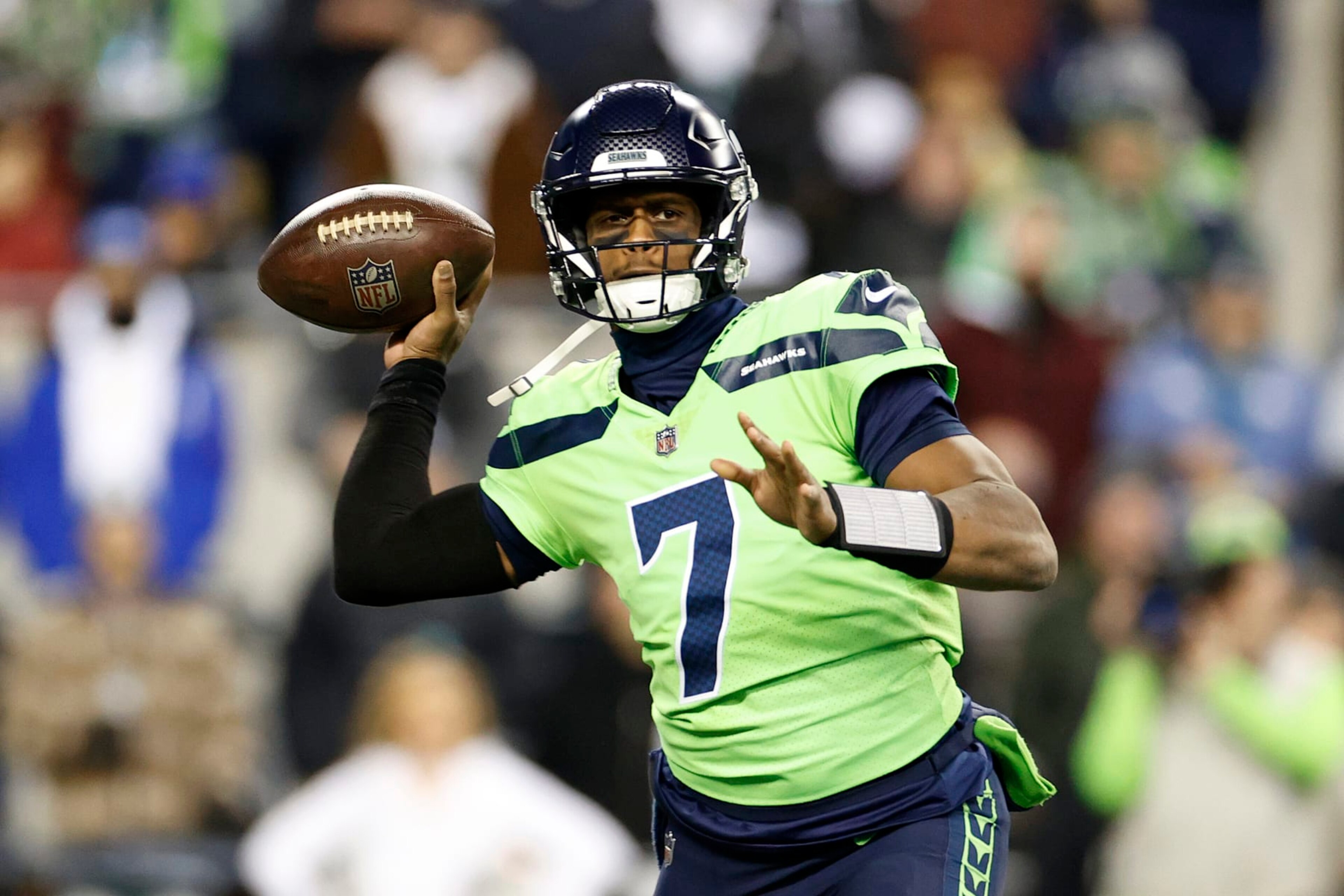 SEATTLE, WASHINGTON - DECEMBER 15: Geno Smith #7 of the Seattle Seahawks passes during the first quarter against the San Francisco 49ers at Lumen Field on December 15, 2022 in Seattle, Washington. (Photo by Steph Chambers/Getty Images)