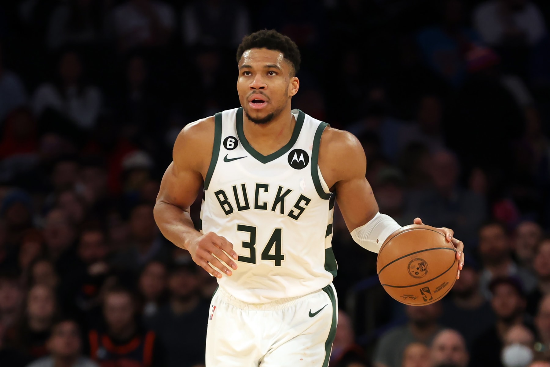 NEW YORK, NEW YORK - JANUARY 09: Giannis Antetokounmpo #34 of the Milwaukee Bucks dribbles during the second half against the New York Knicks at Madison Square Garden on January 09, 2023 in New York City. The Bucks won 111-107. NOTE TO USER: User expressly acknowledges and agrees that, by downloading and/or using this photograph, User is consenting to the terms and conditions of the Getty Images License Agreement. (Photo by Sarah Stier/Getty Images)