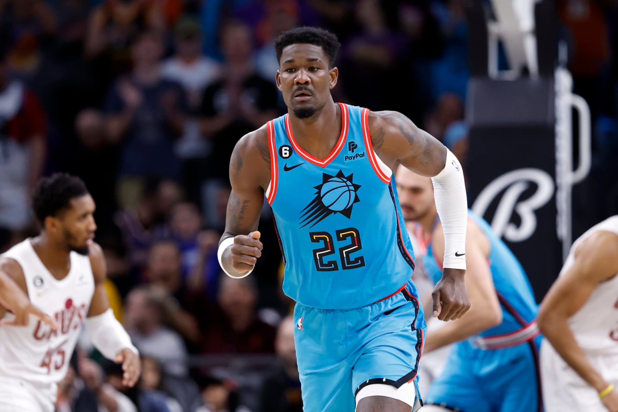 PHOENIX, ARIZONA - JANUARY 08: Deandre Ayton #22 of the Phoenix Suns during the game against the Cleveland Cavaliers at Footprint Center on January 08, 2023 in Phoenix, Arizona. The Cavaliers beat the Suns 112-98. NOTE TO USER: User expressly acknowledges and agrees that, by downloading and or using this photograph, User is consenting to the terms and conditions of the Getty Images License Agreement. (Photo by Chris Coduto/Getty Images) PHOENIX, ARIZONA - JANUARY 08: Deandre Ayton #22 of the Phoenix Suns during the game against the Cleveland Cavaliers at Footprint Center on January 08, 2023 in Phoenix, Arizona. The Cavaliers beat the Suns 112-98. NOTE TO USER: User expressly acknowledges and agrees that, by downloading and or using this photograph, User is consenting to the terms and conditions of the Getty Images License Agreement. (Photo by Chris Coduto/Getty Images)