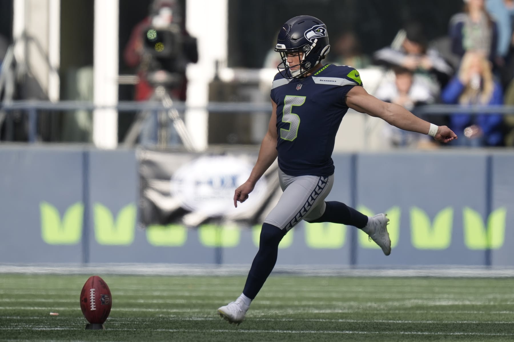 Seattle Seahawks place kicker Jason Myers (5) kicks the ball during an NFL football game against the New York Jets, Sunday, Jan. 1, 2023, in Seattle, WA. The Seahawks defeated the Jets 23-6. (AP Photo/Ben VanHouten)