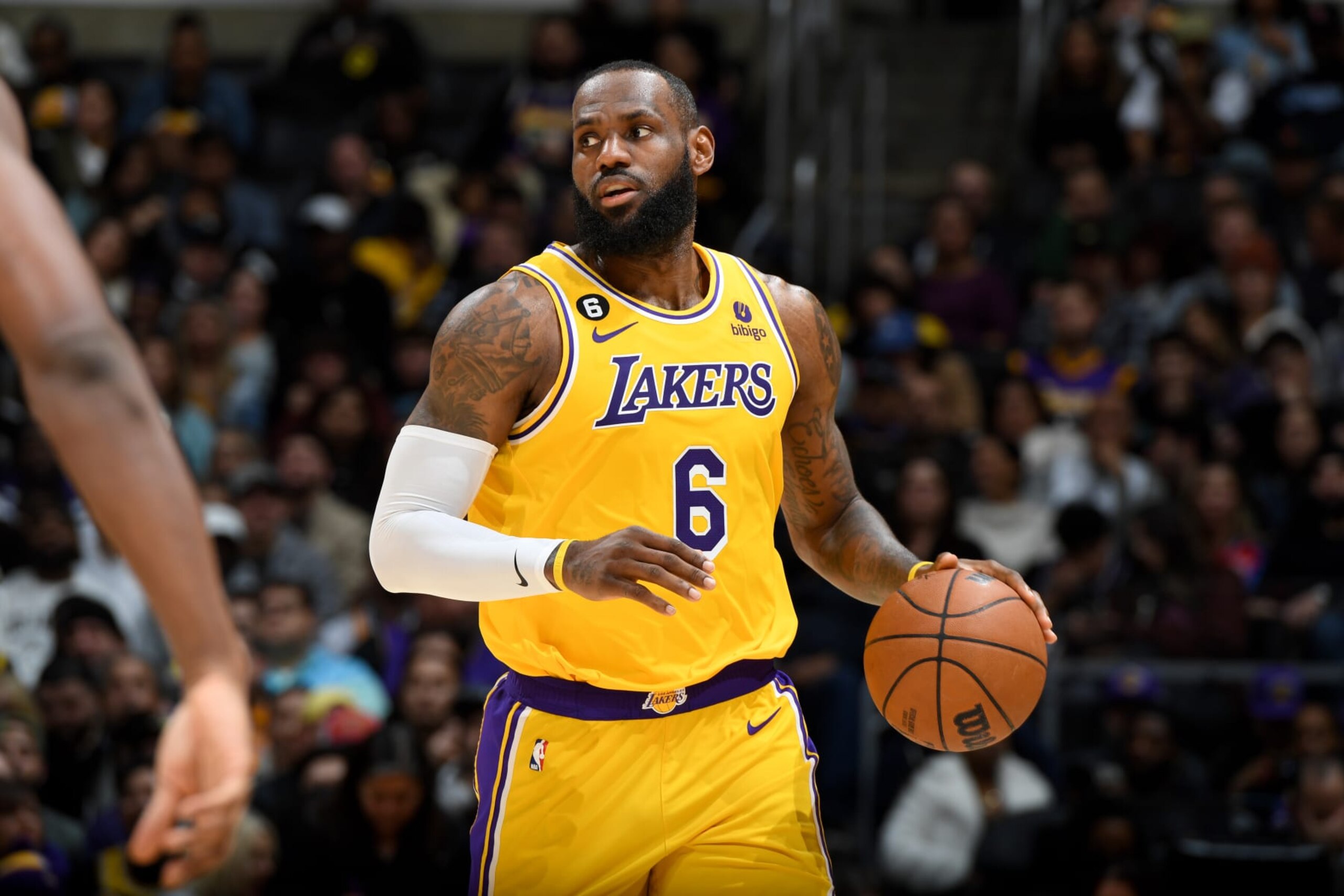 LOS ANGELES, CA - JANUARY 18: LeBron James #6 of the Los Angeles Lakers handles the ball during the game against the Sacramento Kings  on January 18, 2023 at Crypto.Com Arena in Los Angeles, California. NOTE TO USER: User expressly acknowledges and agrees that, by downloading and/or using this Photograph, user is consenting to the terms and conditions of the Getty Images License Agreement. Mandatory Copyright Notice: Copyright 2023 NBAE (Photo by Andrew D. Bernstein/NBAE via Getty Images)