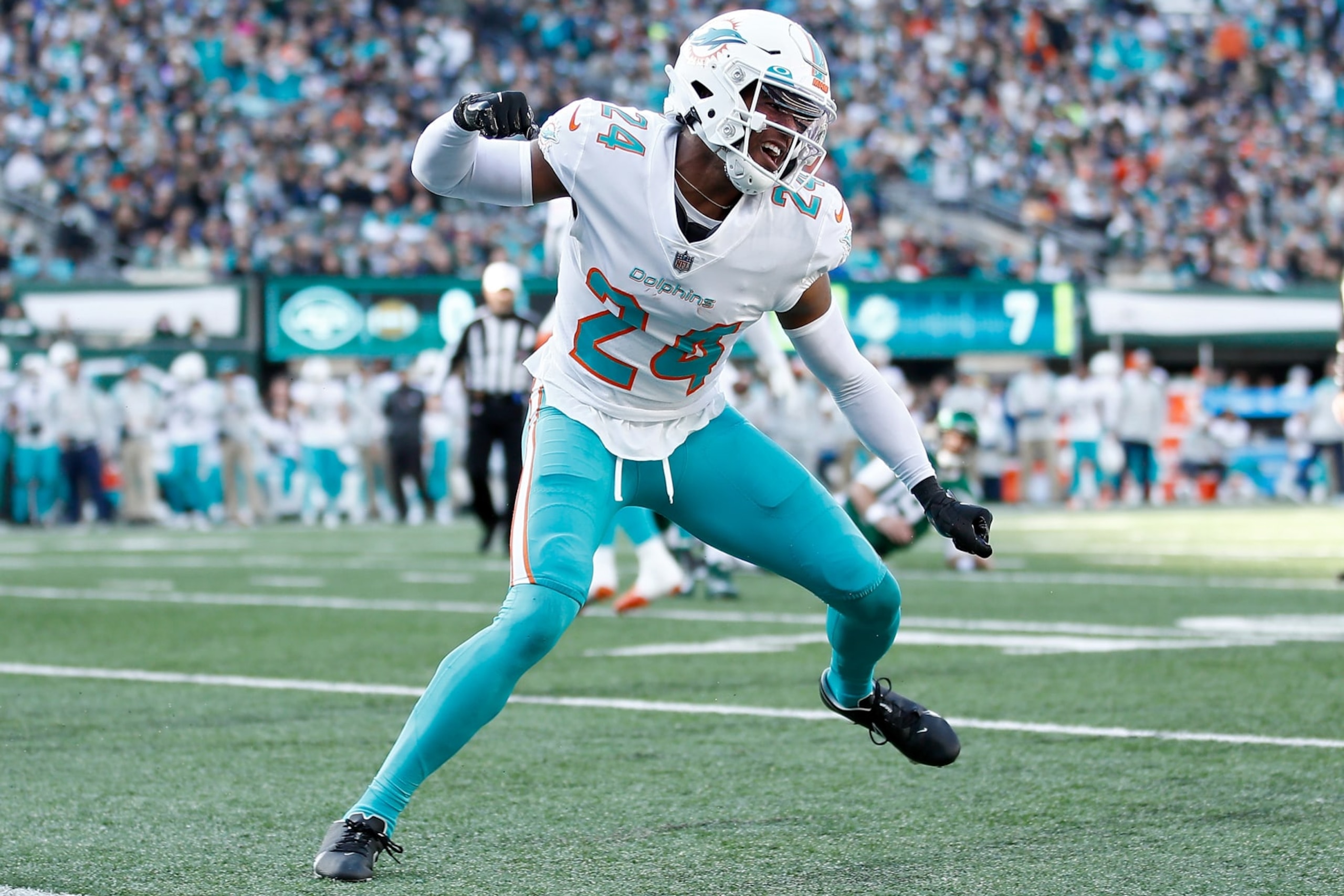 Dolphins CB Byron Jones