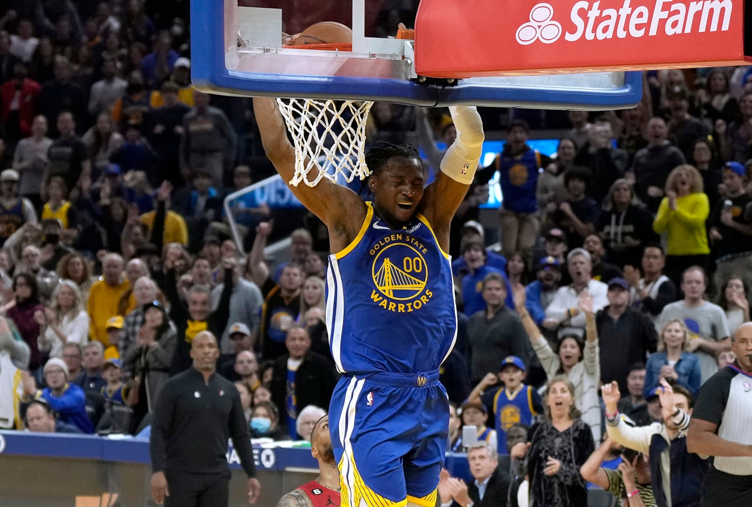 SAN FRANCISCO, CALIFORNIA - DECEMBER 30: Jonathan Kuminga #00 of the Golden State Warriors slam dunk against the Portland Trail Blazers during the fourth quarter at Chase Center on December 30, 2022 in San Francisco, California. NOTE TO USER: User expressly acknowledges and agrees that, by downloading and or using this photograph, User is consenting to the terms and conditions of the Getty Images License Agreement. (Photo by Thearon W. Henderson/Getty Images)