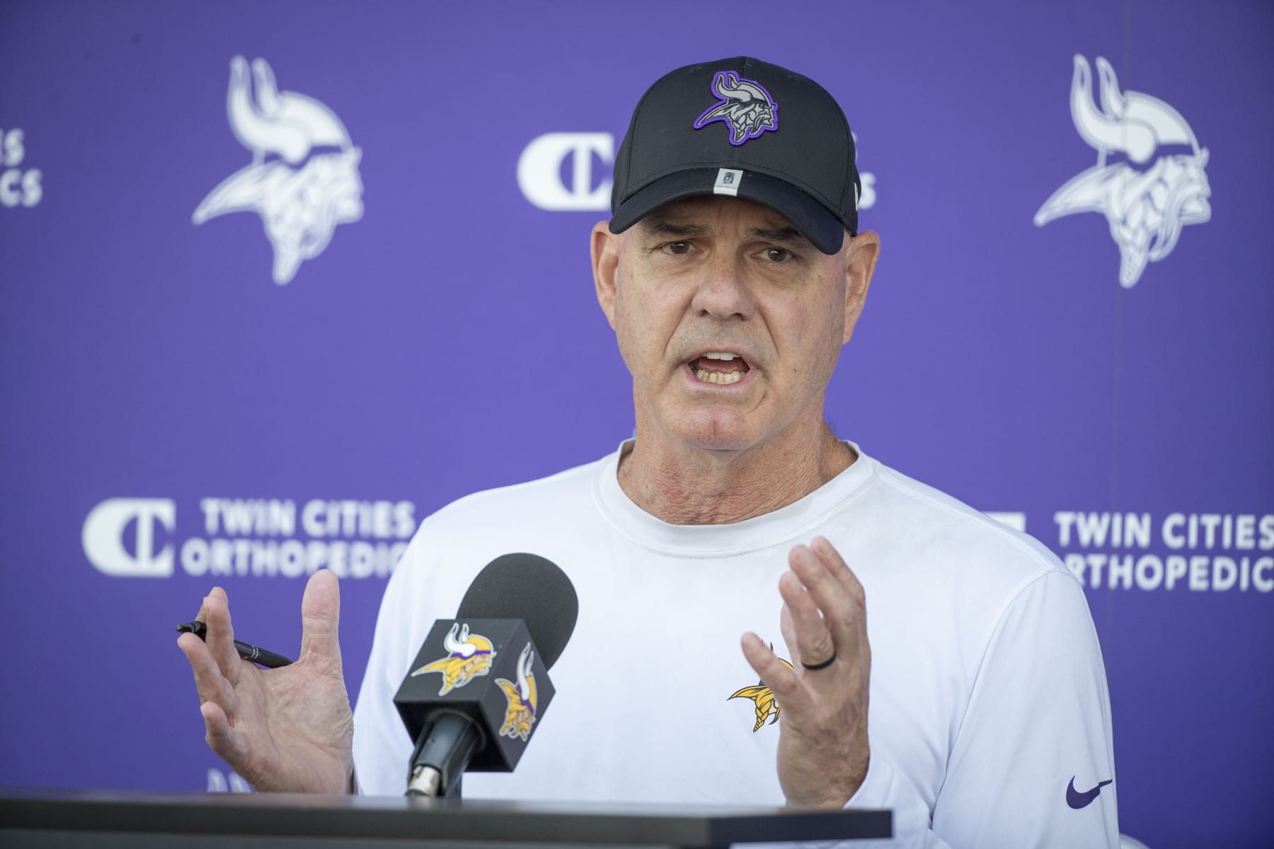 Minnesota Vikings defensive coordinator Ed Donatell speaks to the media before his team takes part in joint drills with the San Francisco 49ers at the Vikings NFL football team's practice facility in Eagan, Minn., Wednesday, Aug. 17, 2022. (AP Photo/Bruce Kluckhohn)