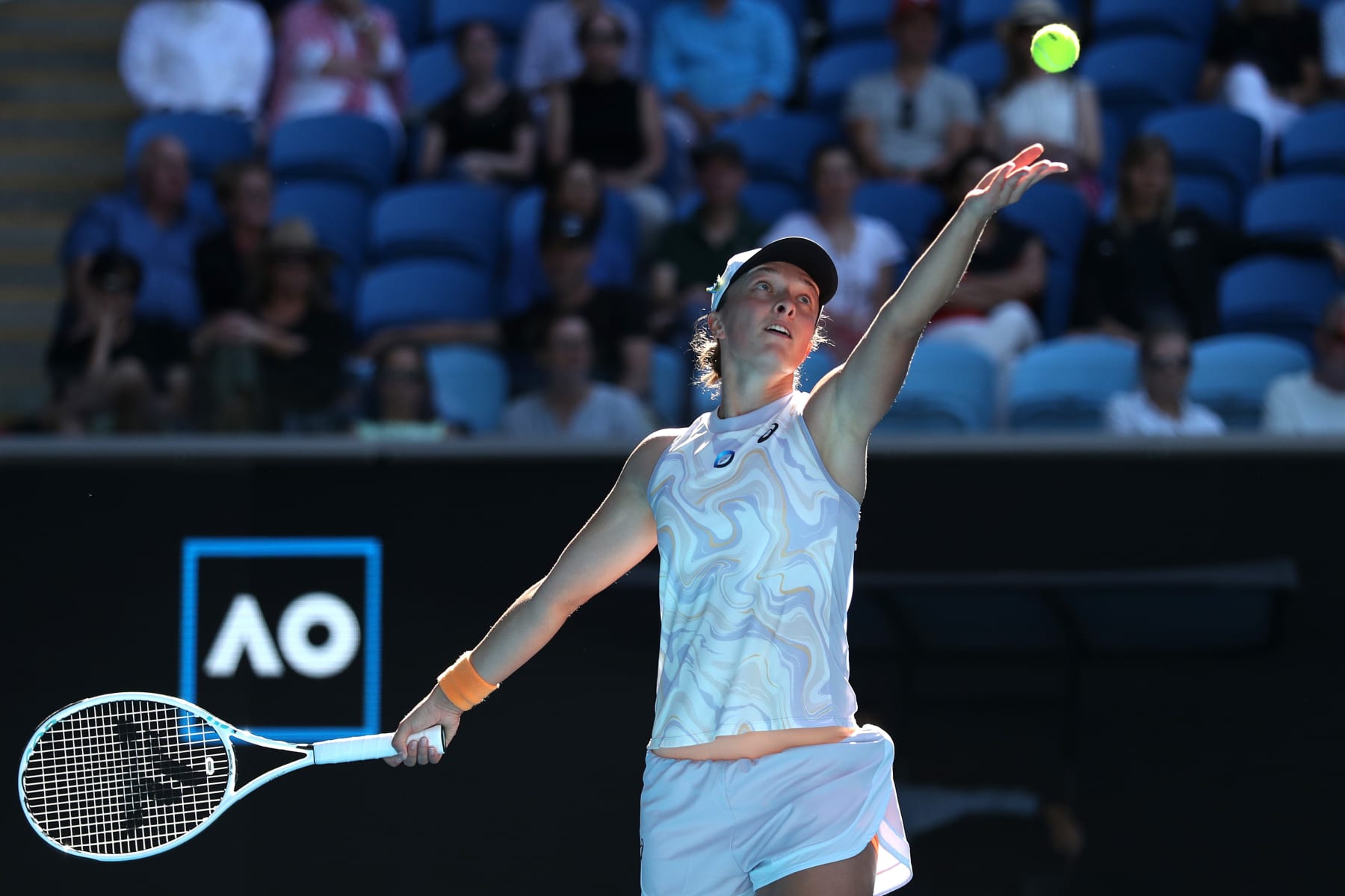 MELBOURNE, AUSTRALIA - JANUARY 20: Cristina Bucsa of Spain serves during the third round singles match against during the third round singles match against Iga Swiatek of Poland during day five of the 2023 Australian Open at Melbourne Park on January 20, 2023 in Melbourne, Australia. (Photo by Mackenzie Sweetnam/Getty Images)