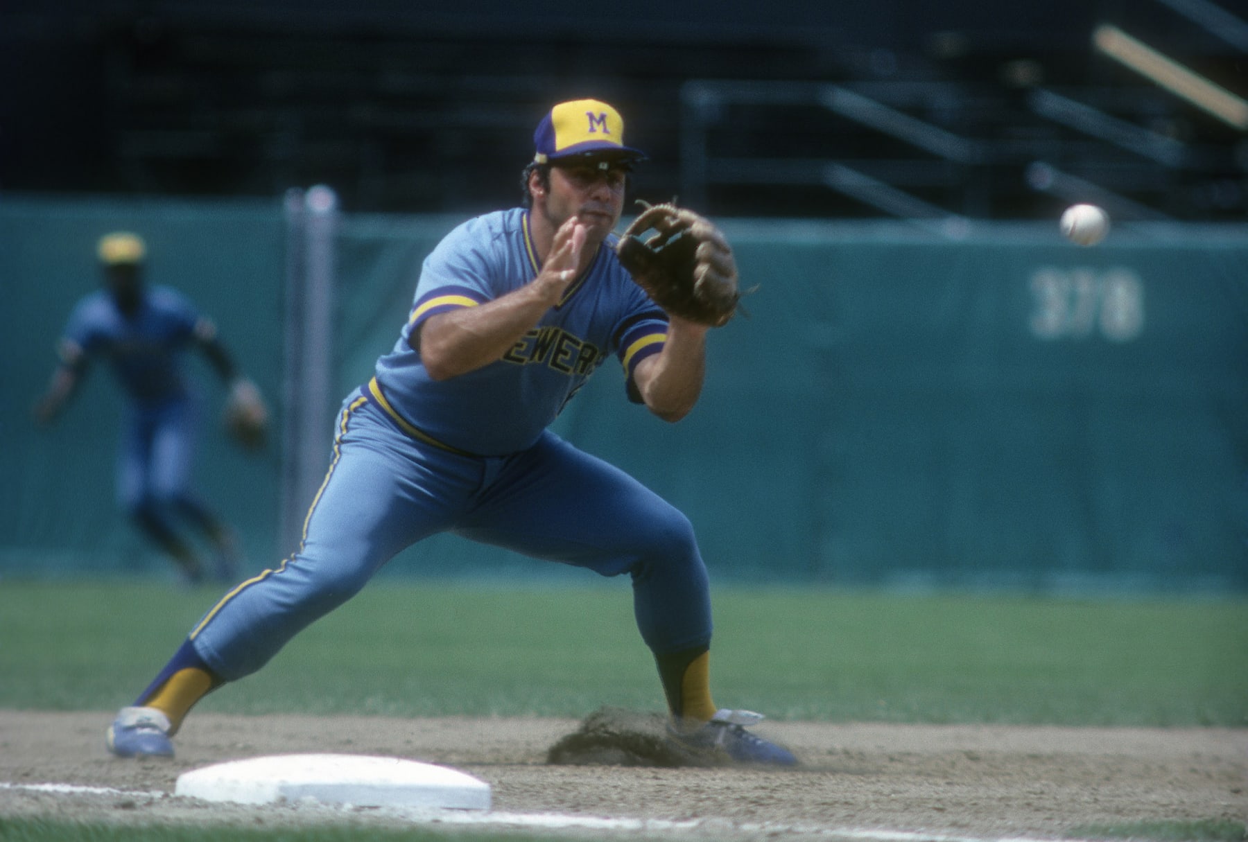 BALTIMORE, MD - CIRCA 1980: Sal Bando #6 of the Milwaukee Brewers in action against the Baltimore Orioles during a Major League Baseball game circa 1980 at Memorial Stadium in Baltimore, Maryland. Bando played for the Brewers from 1977-81. (Photo by Focus on Sport/Getty Images) 