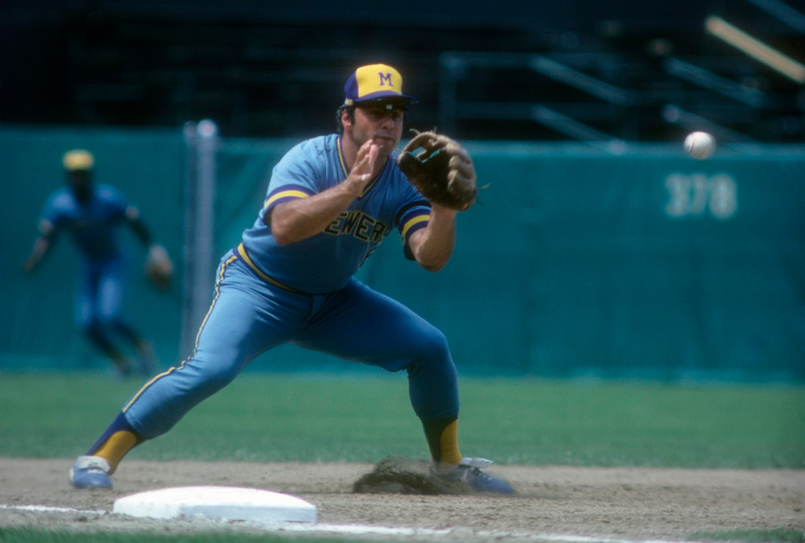 BALTIMORE, MD - CIRCA 1980: Sal Bando #6 of the Milwaukee Brewers in action against the Baltimore Orioles during a Major League Baseball game circa 1980 at Memorial Stadium in Baltimore, Maryland. Bando played for the Brewers from 1977-81. (Photo by Focus on Sport/Getty Images) 