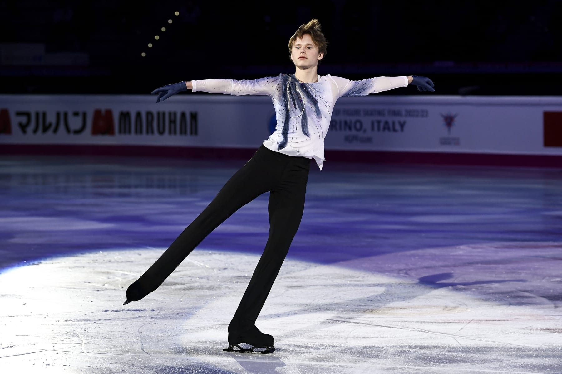 PALAVELA, TURIN, ITALY - 2022/12/11: Ilia Malinin of USA performs in the Gala Exhibition during day four of the ISU Grand Prix of Figure Skating Final. (Photo by Nicolò Campo/LightRocket via Getty Images)