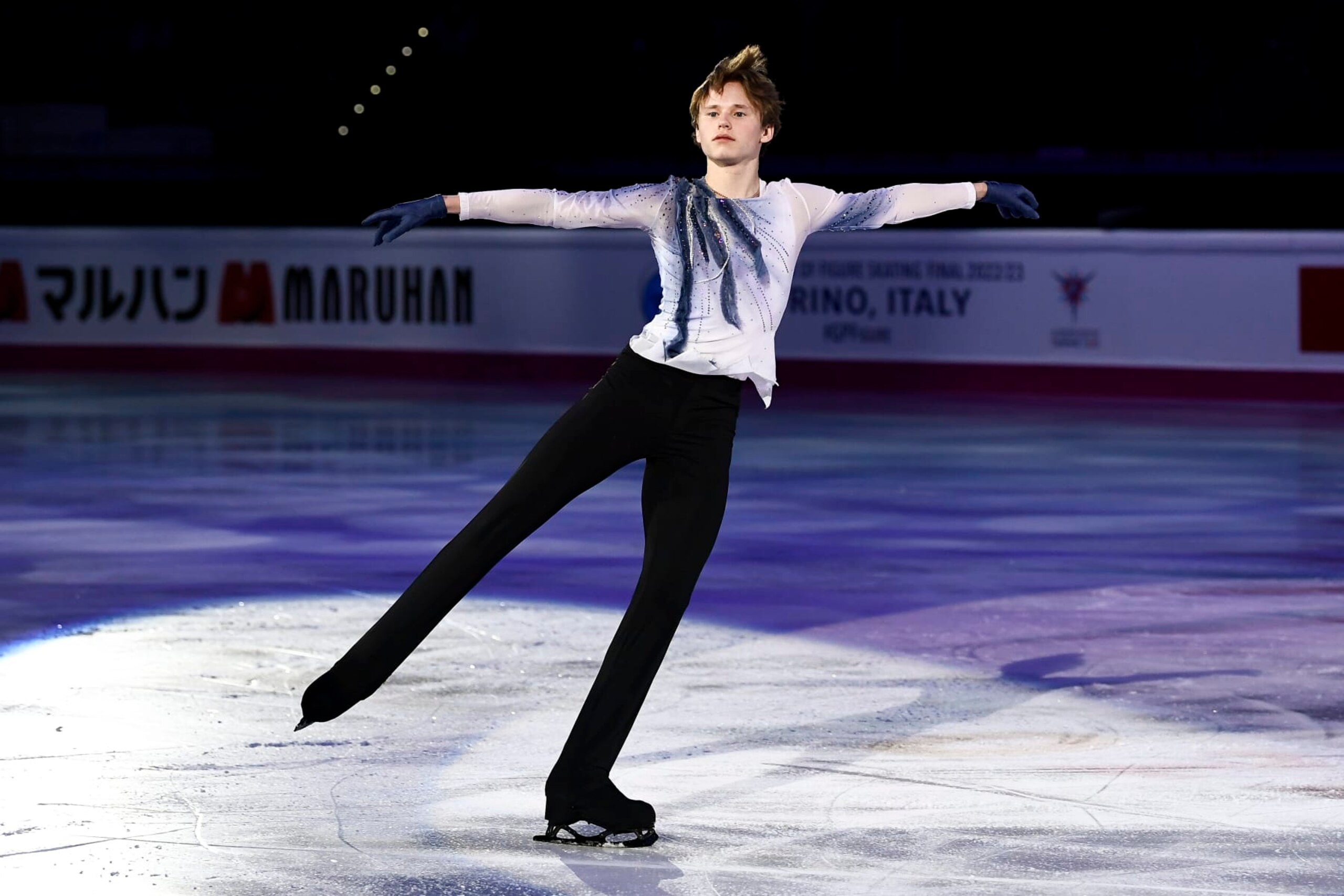 PALAVELA, TURIN, ITALY - 2022/12/11: Ilia Malinin of USA performs in the Gala Exhibition during day four of the ISU Grand Prix of Figure Skating Final. (Photo by Nicolรฒ Campo/LightRocket via Getty Images) PALAVELA, TURIN, ITALY - 2022/12/11: Ilia Malinin of USA performs in the Gala Exhibition during day four of the ISU Grand Prix of Figure Skating Final. (Photo by Nicolรฒ Campo/LightRocket via Getty Images)
