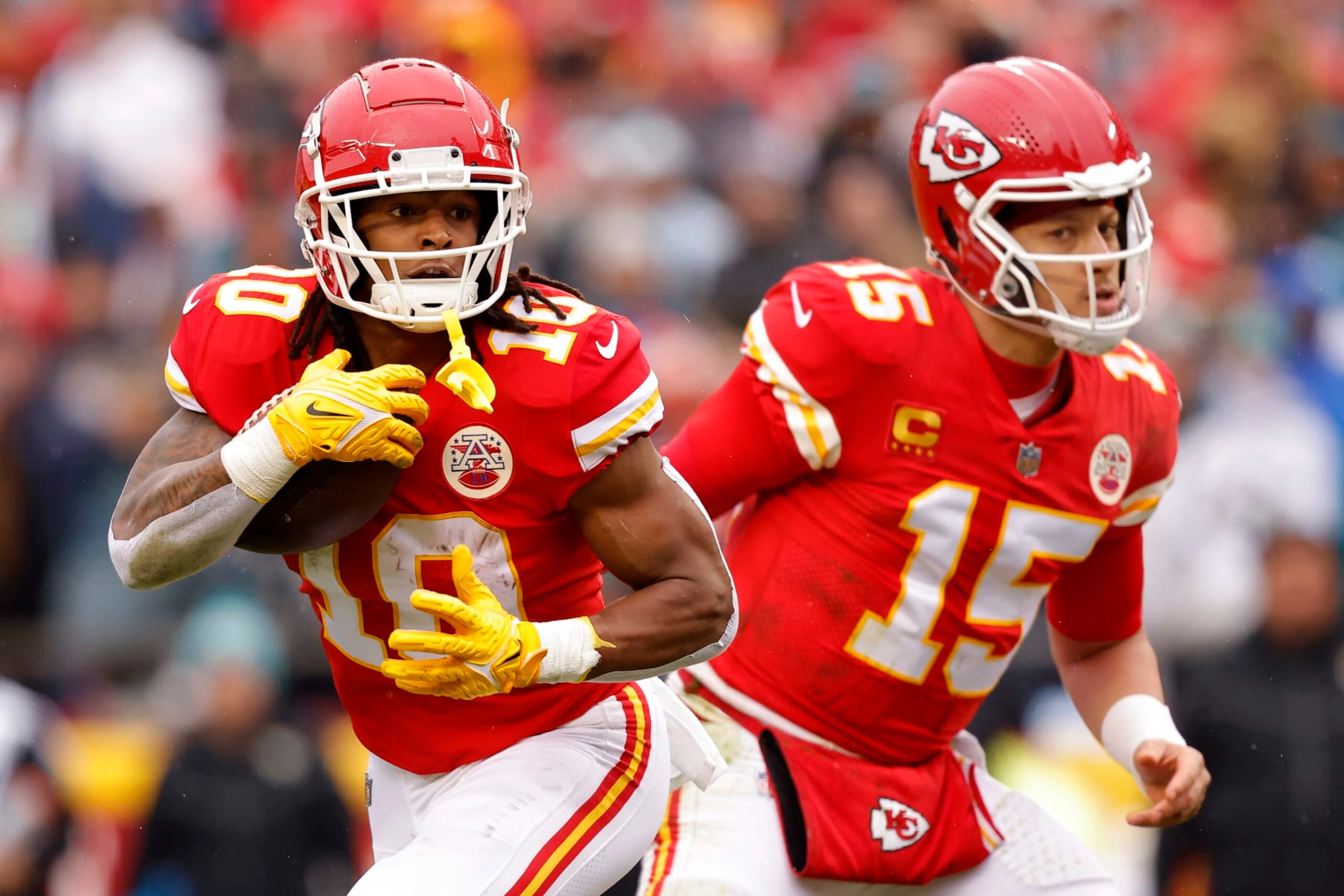 Isiah Pacheco (left) and Patrick Mahomes (right)